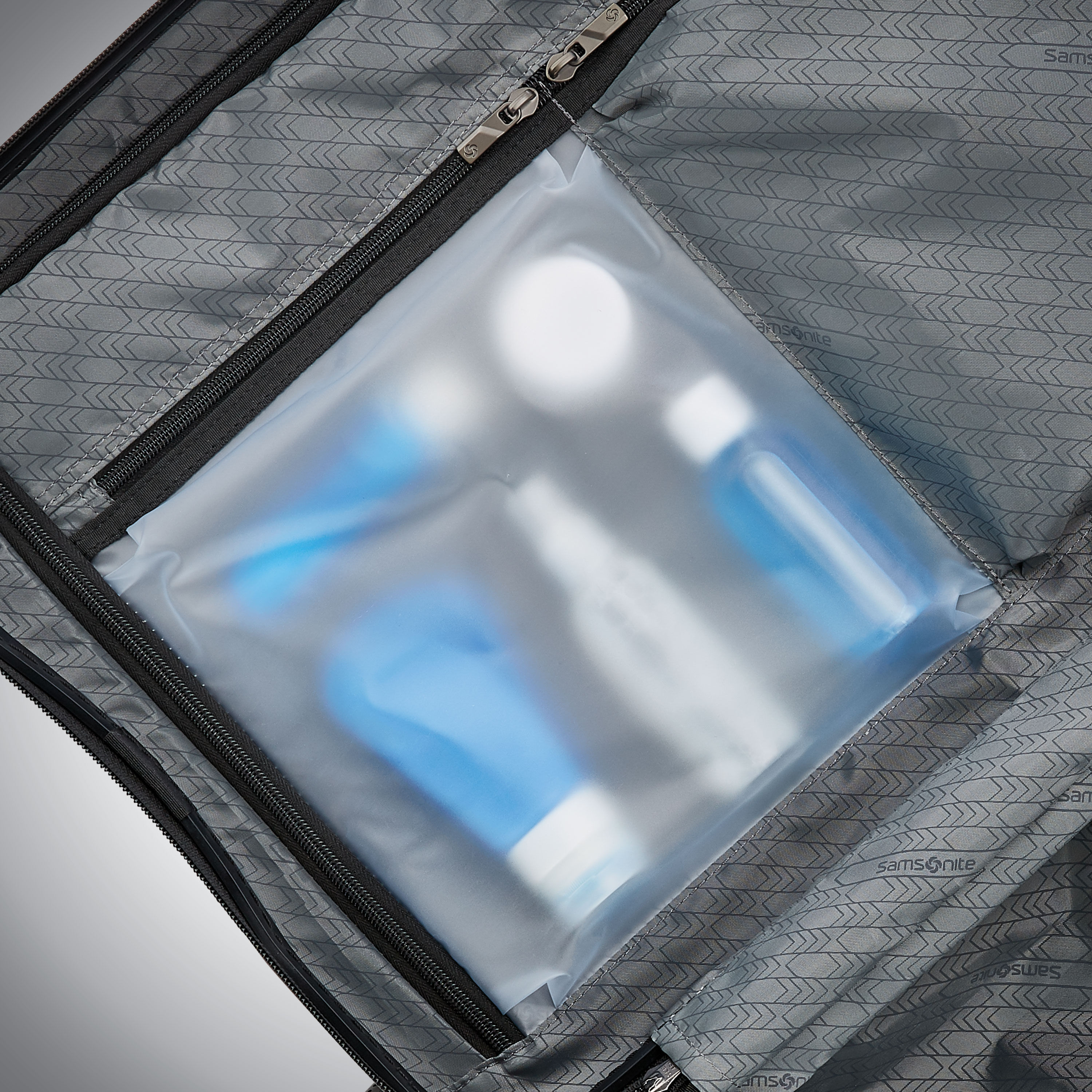 SAMSONITE STRYDE 2 22X14X9 CARRY-ON GLIDER