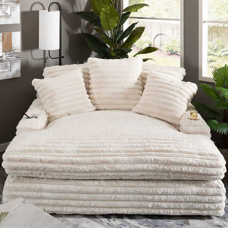 Nestle Chaise Lounge With Dual Cupholders And Charging Ports