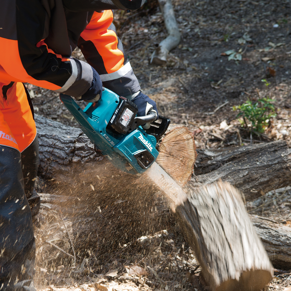 Makita Chainsaw LXT ®DUC305