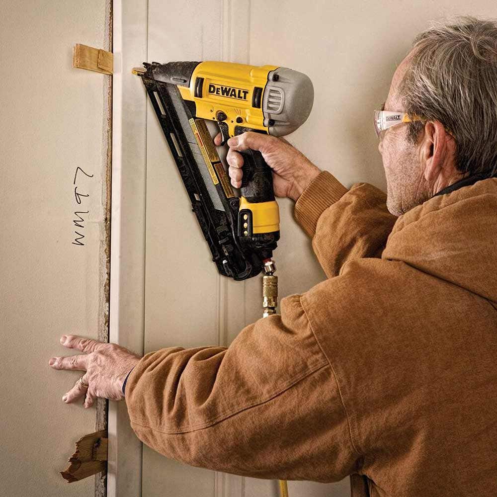 DEWALT 32-64mm DA Series 15ga Precision Point Air Nailer Bradder DPN1564APP-XJ