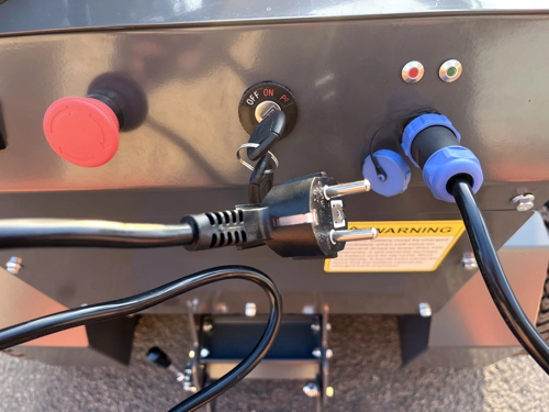 DELEKS®XE-4WDHG Electrified 4x4 Minidumper, 2 electric motors 800W/48V, hydraulic tipping, dumper body, operator platform, load 400kg, turf tires.