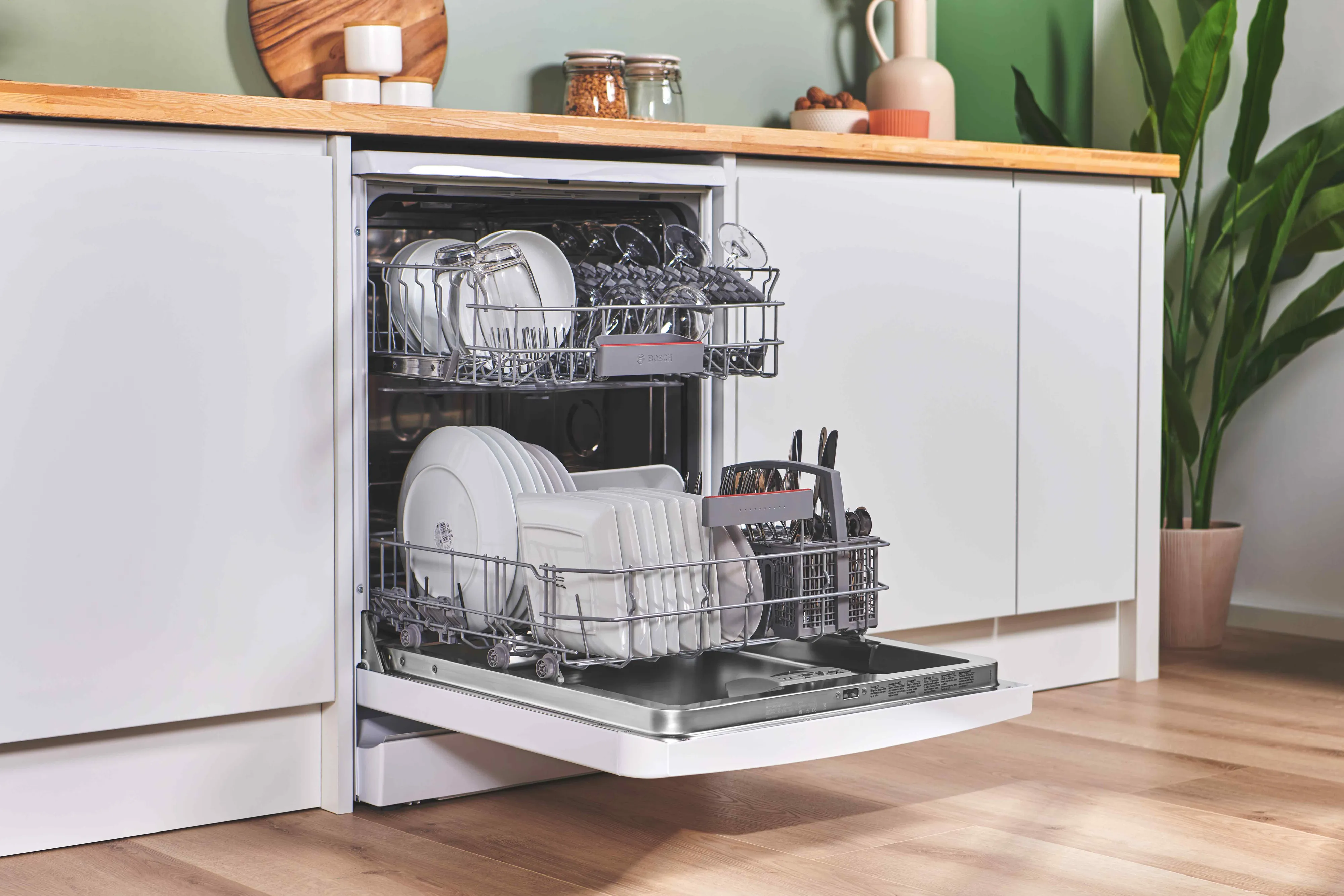 Bosch SMS4EKW06G Series 4 Free-standing dishwasher 60 cm White