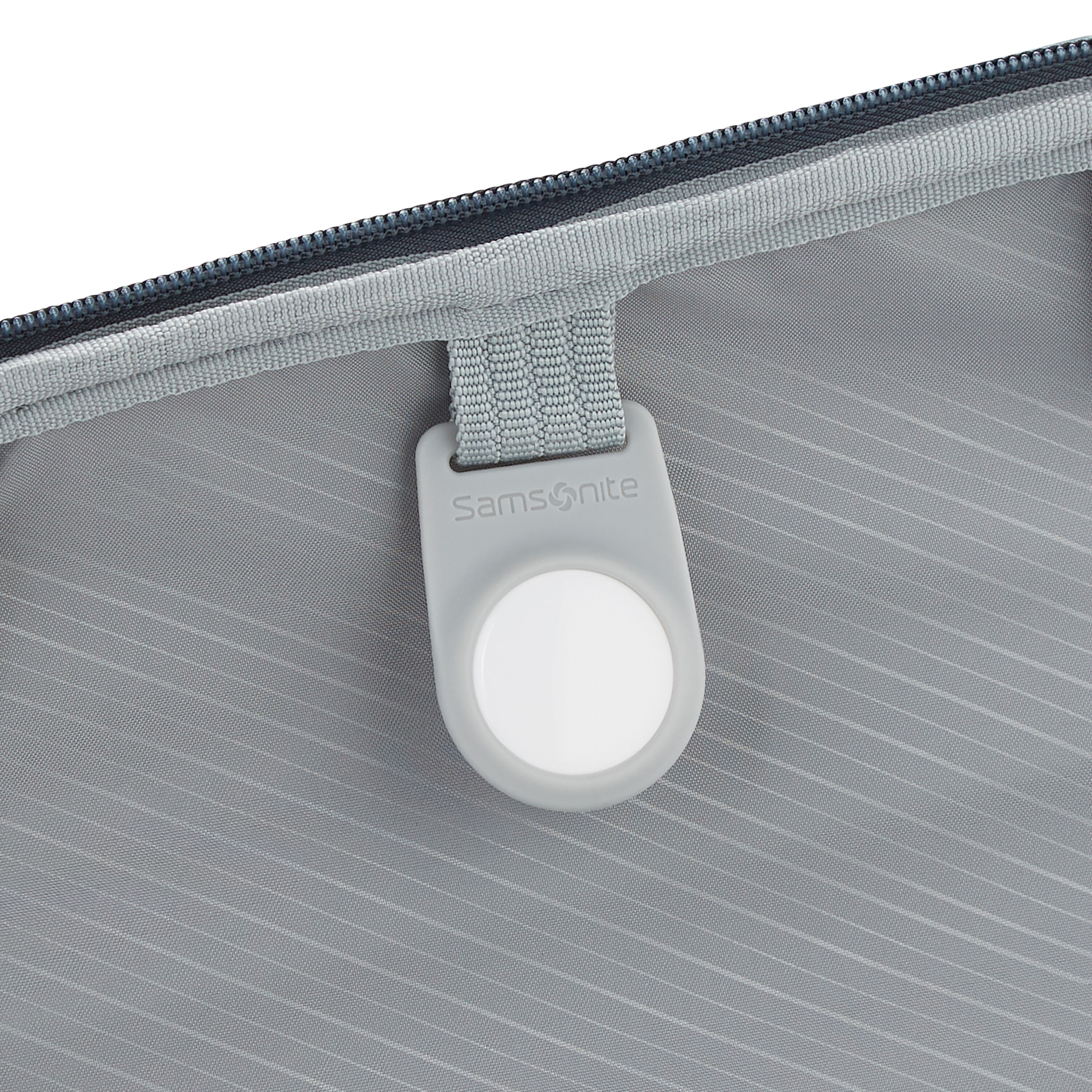 Samsonite ELEVATION™ PLUS SOFTSIDE 22 X 14 X 9 CARRY-ON SPINNER