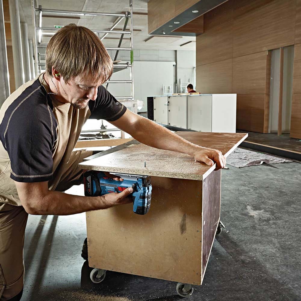 BOSCH 18V Cordless Jigsaw GST 18 V-LI B Skin 06015A6100