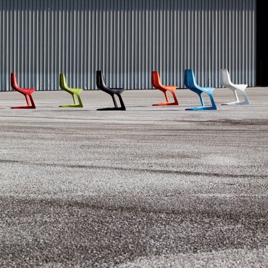 Myto Cantilever Chair