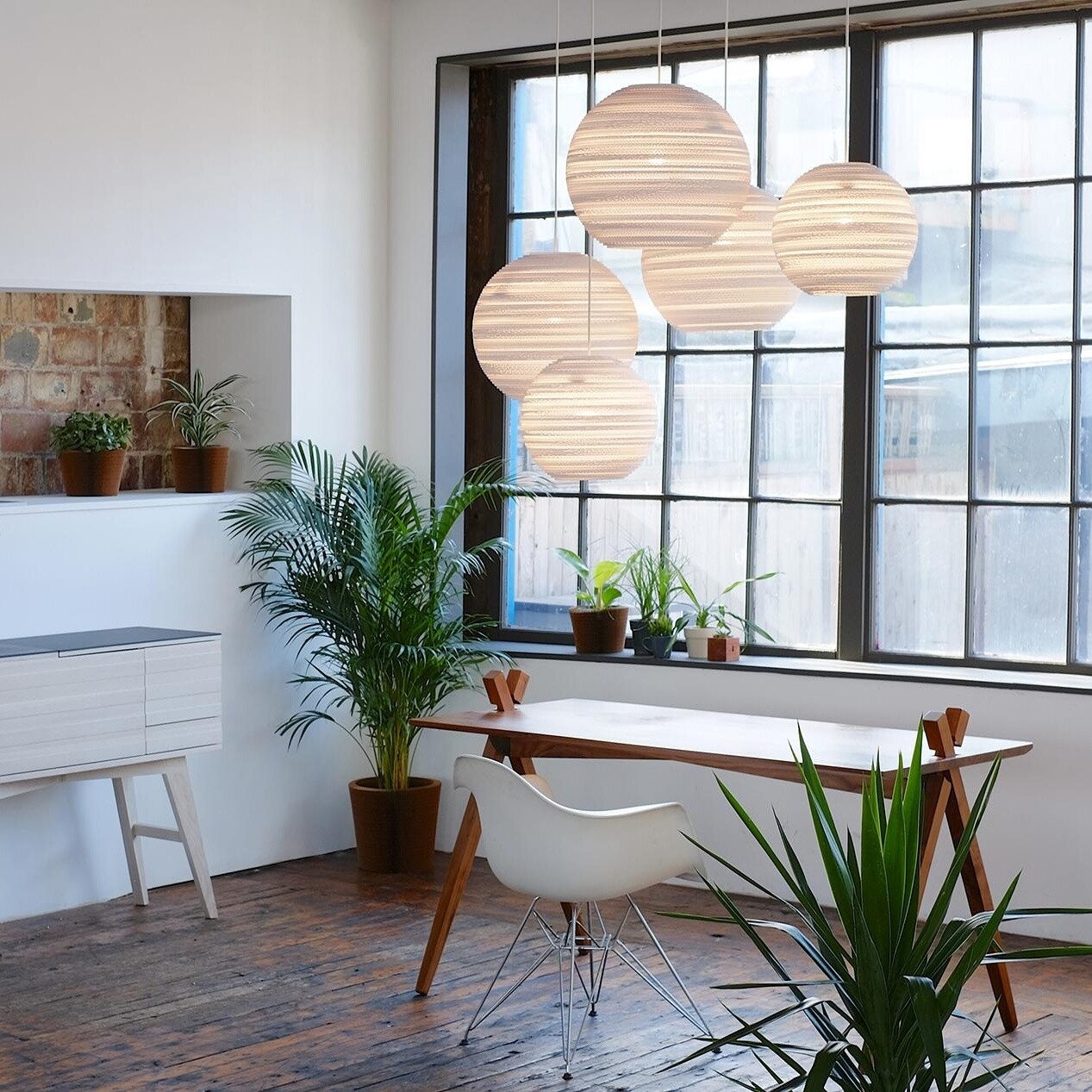 Eames Plastic Armchair DAR RE Chromed Base