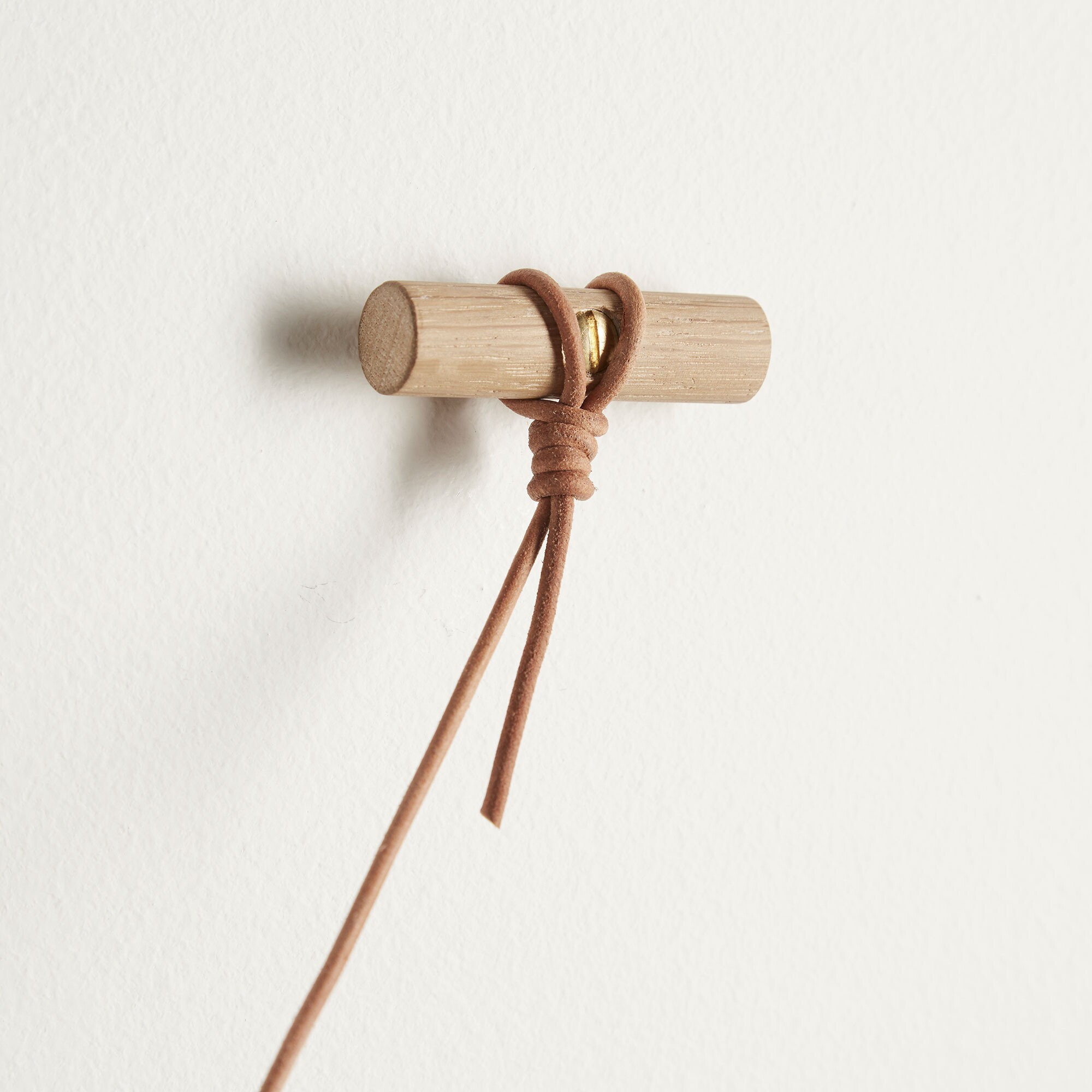 Knaegt Wall Wardrobe