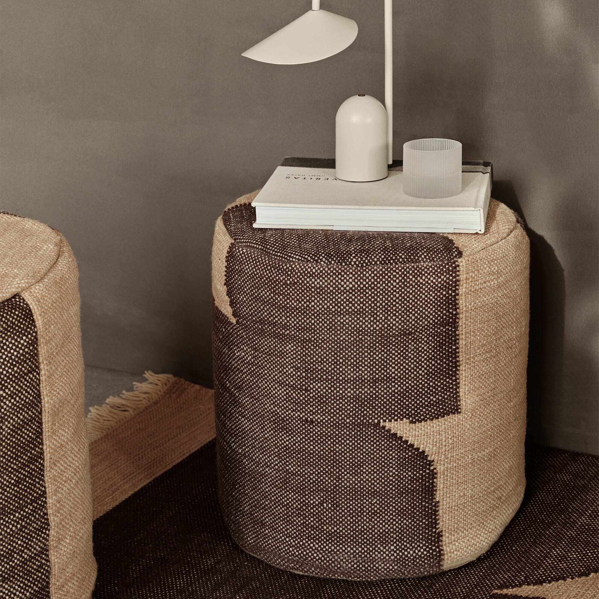 Forene Cylinder Pouf