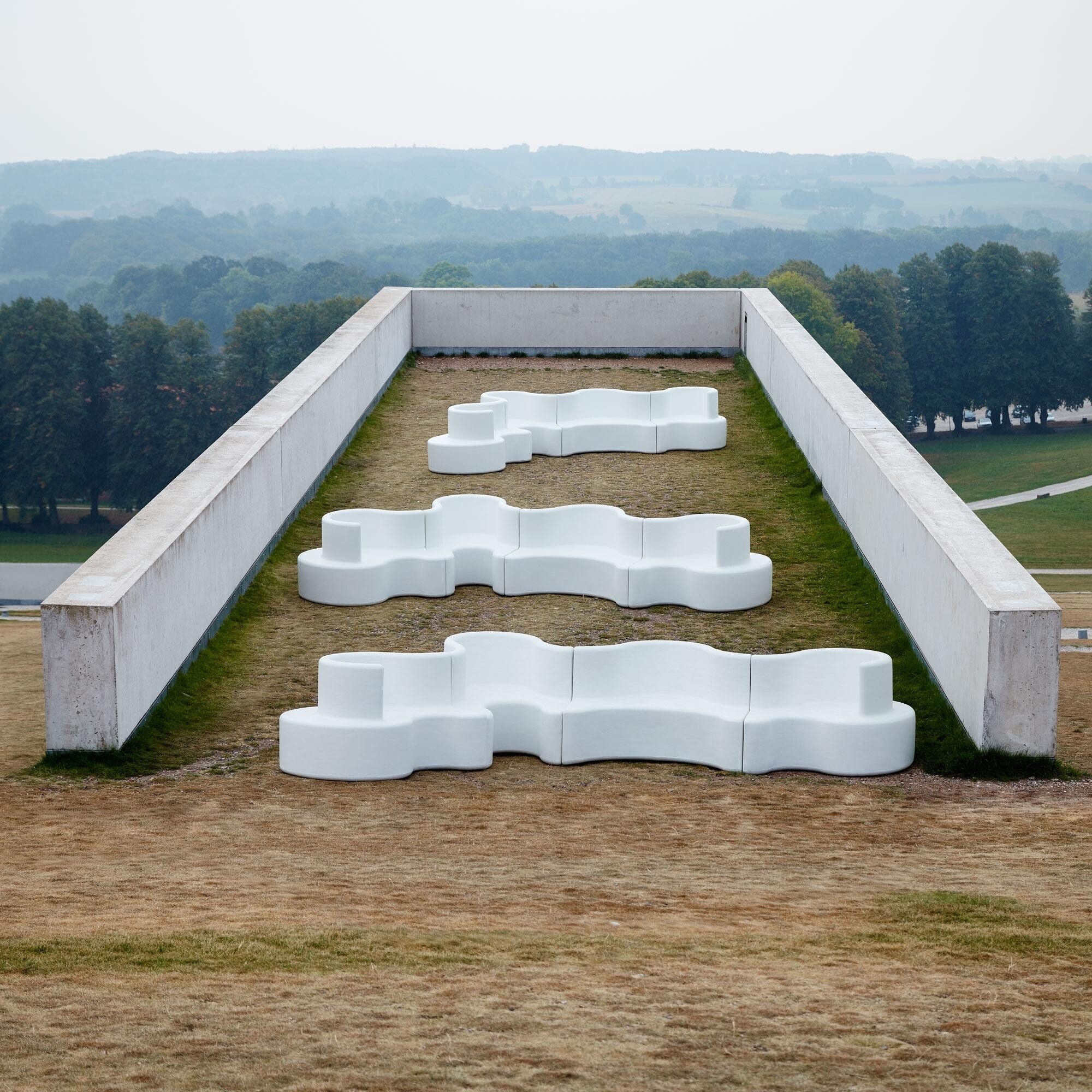 Cloverleaf In/Outdoor Sofa 371x158x80cm