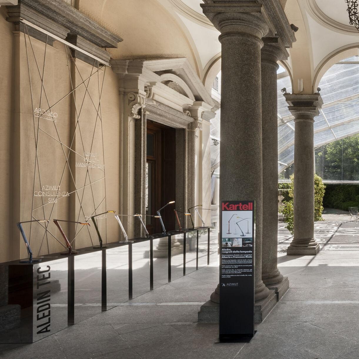 Aledin Tec LED Table Lamp transparent