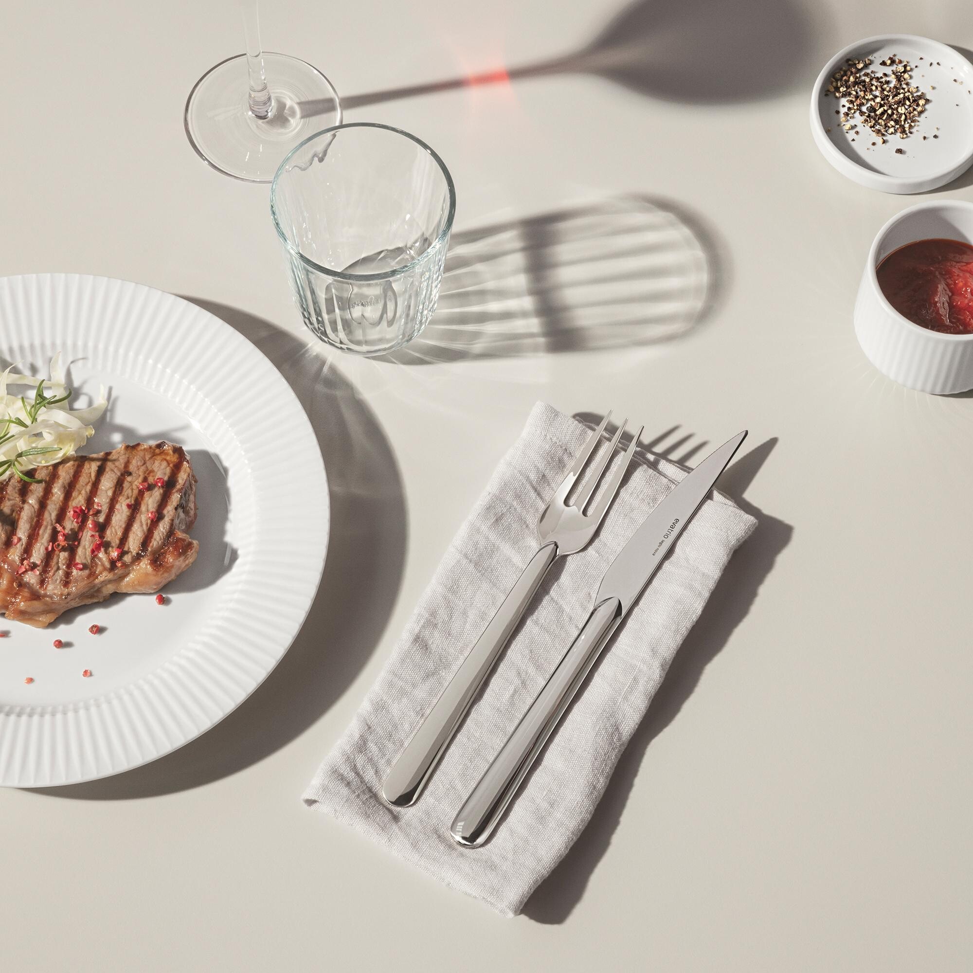 Legio Nova  Barbecue Cutlery 8 pieces