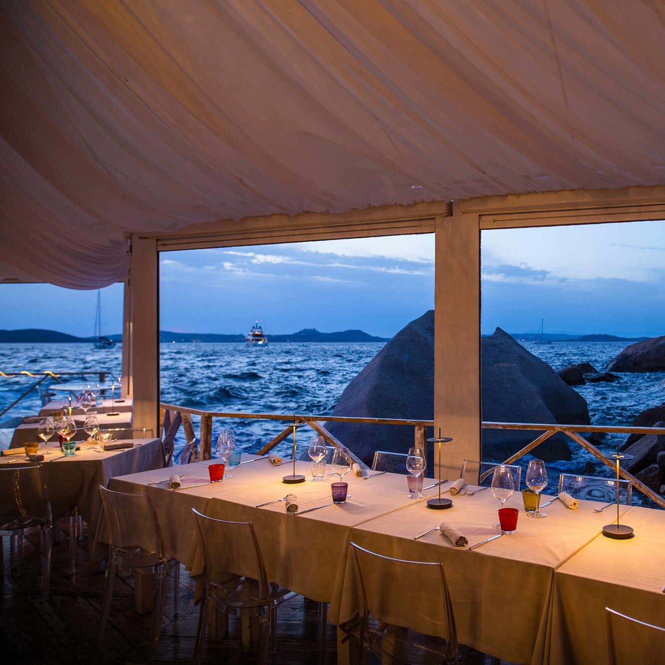 Giulietta BE T LED Table Lamp with Battery