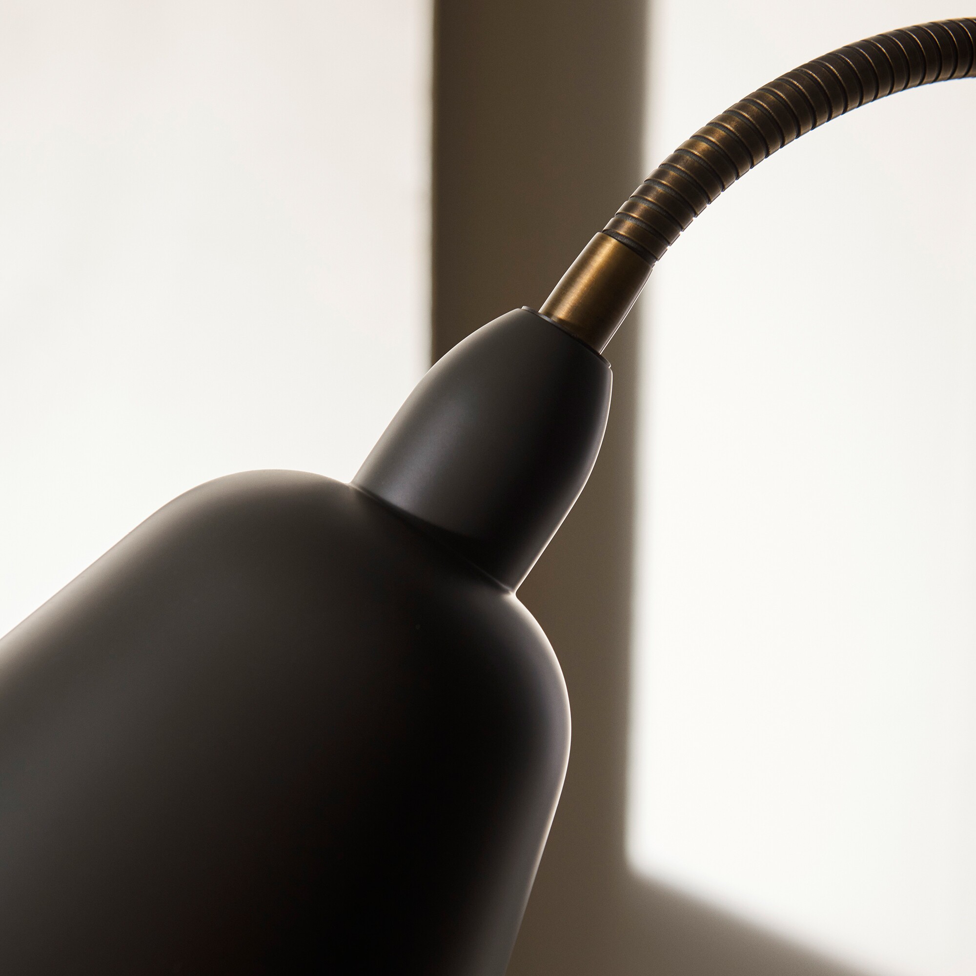 Anniversary Edition Bellevue AJ7 Floor Lamp