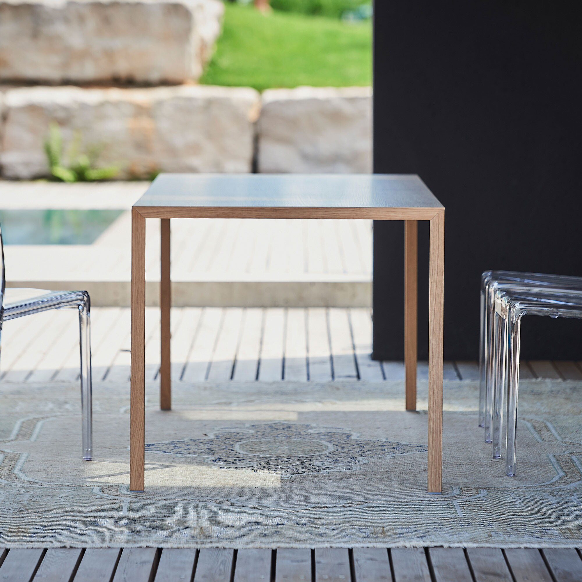 Cloud 2.0 Dining Table