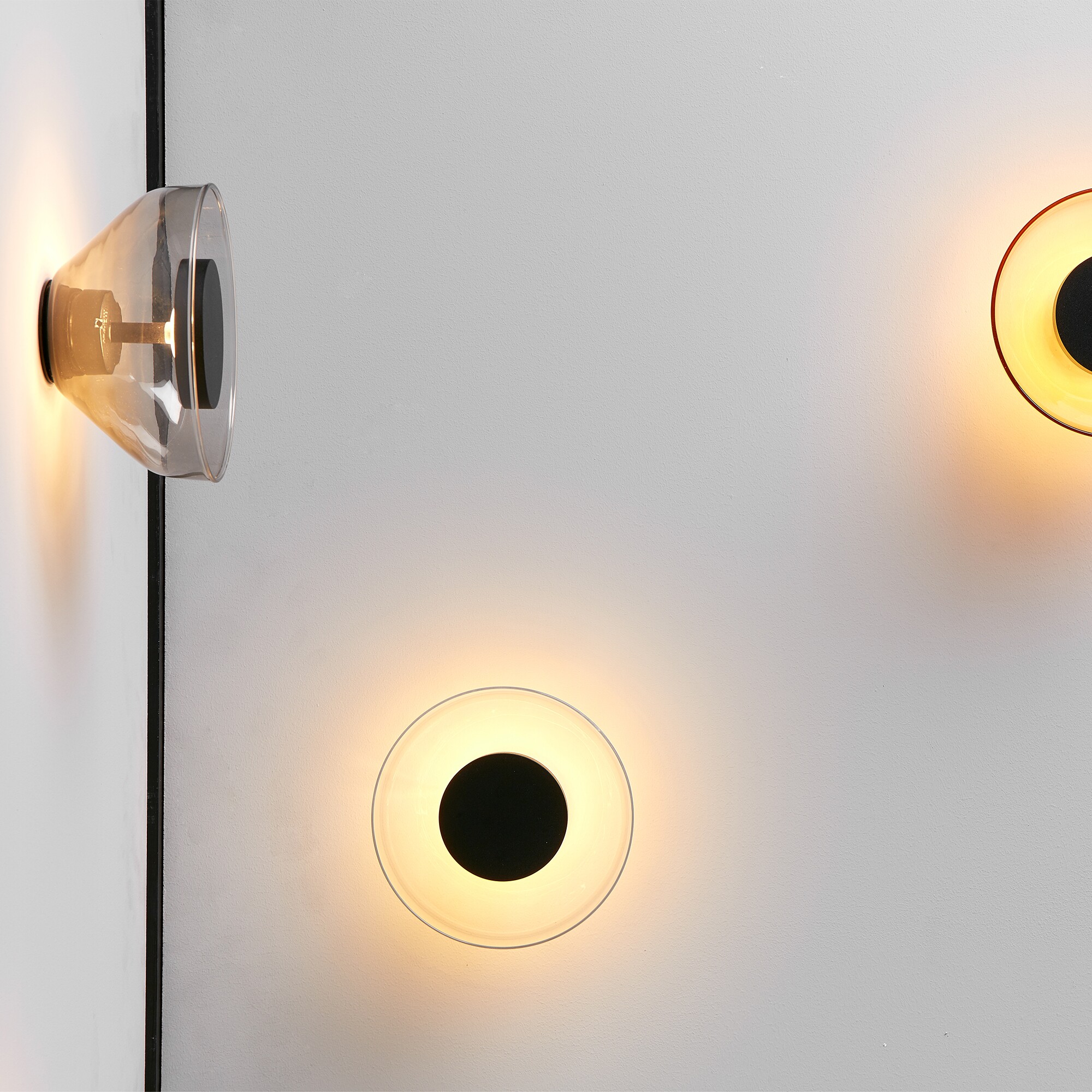 Aura LED Wall Lamp
