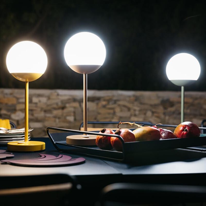 Mooon! LED Table Lamp With Battery