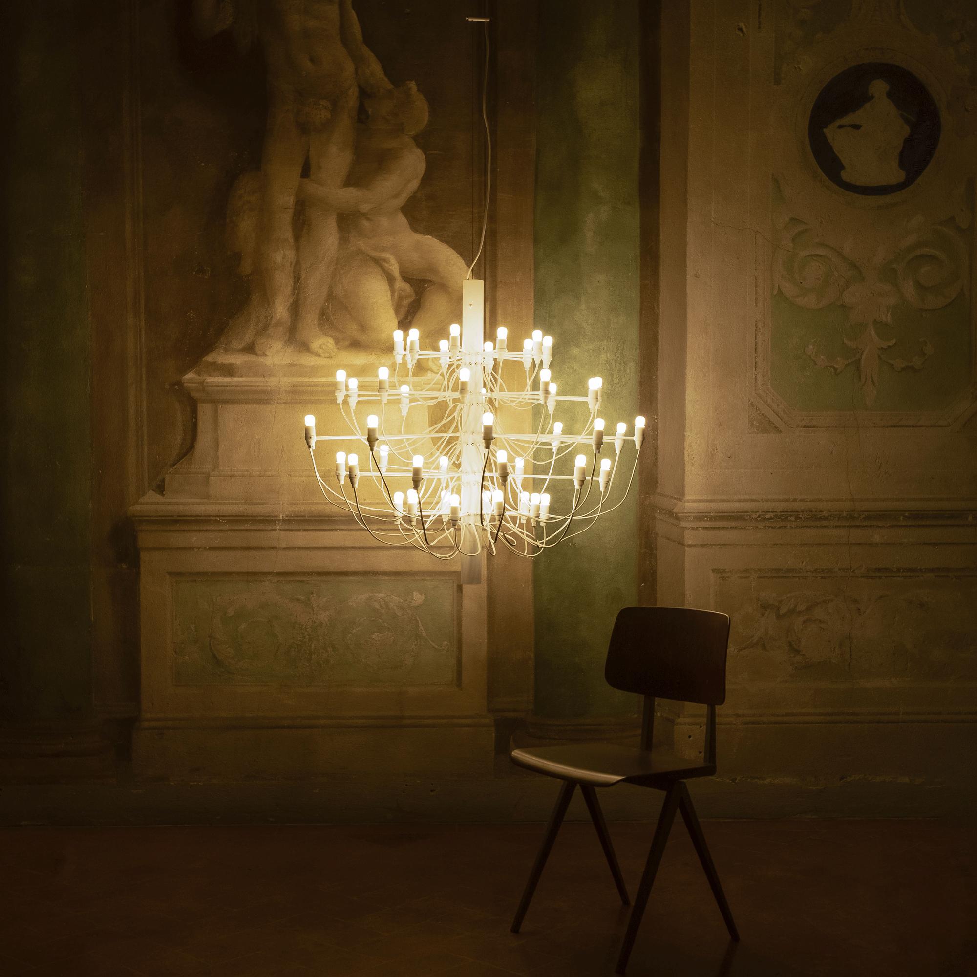 2097 | 30 Chandelier