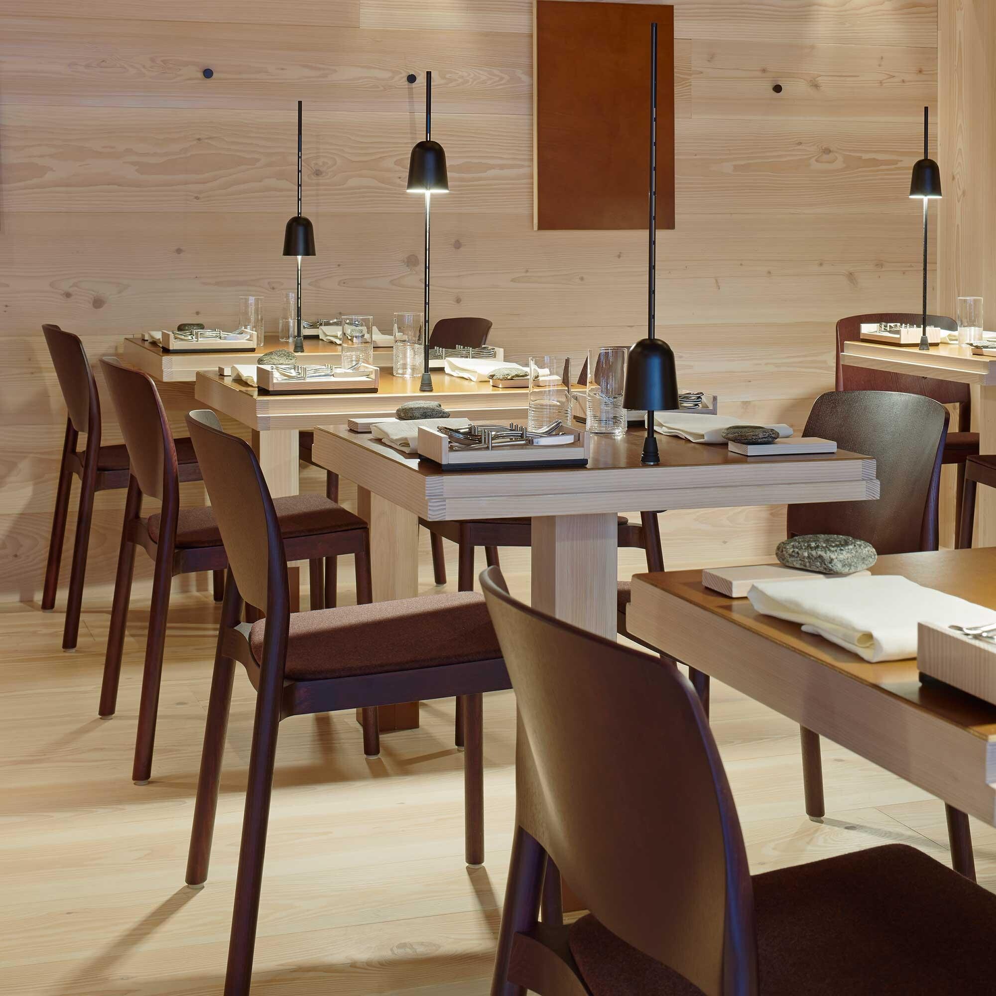 Ascent D78 LED Table Lamp