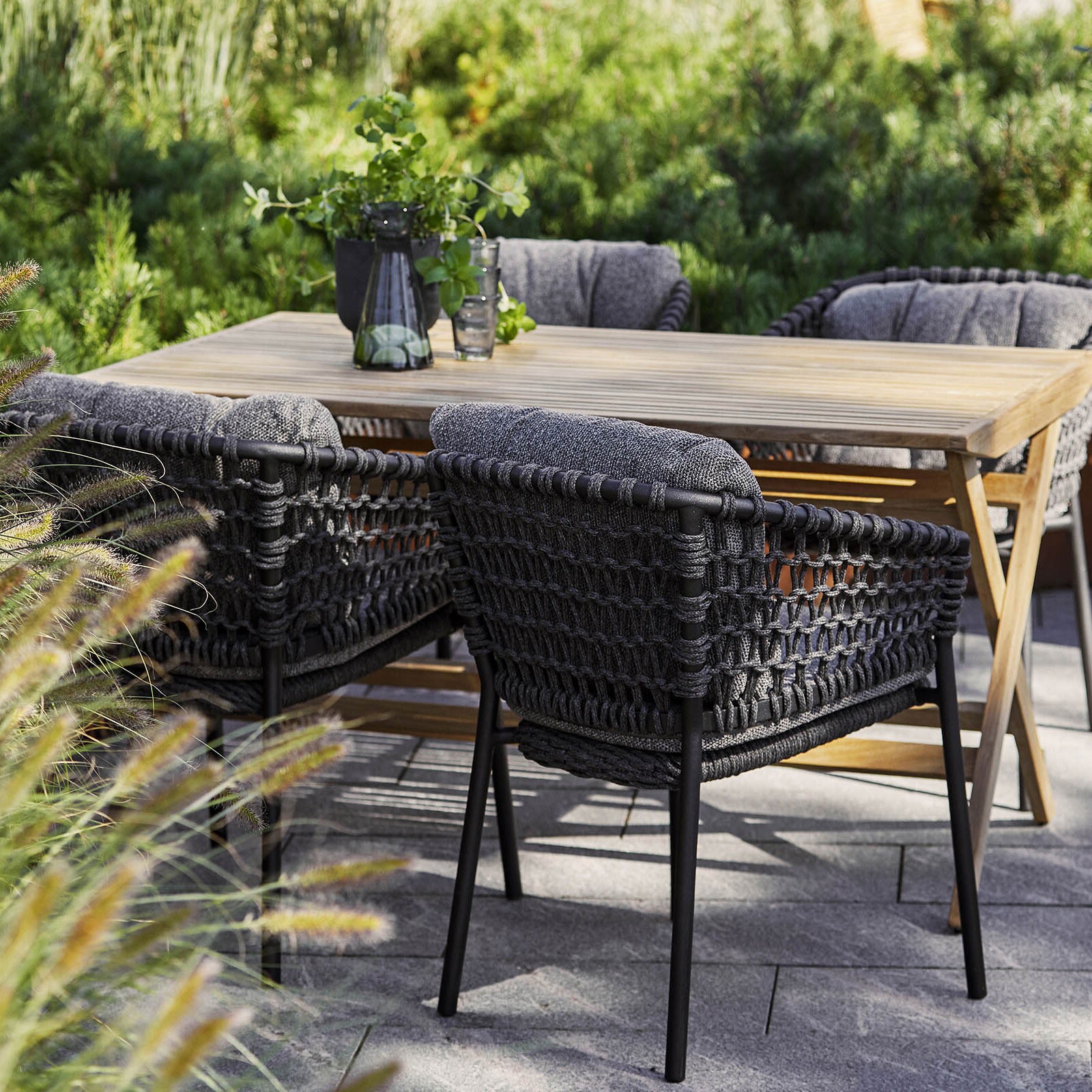 Flip Outdoor Table Foldable 140x80cm