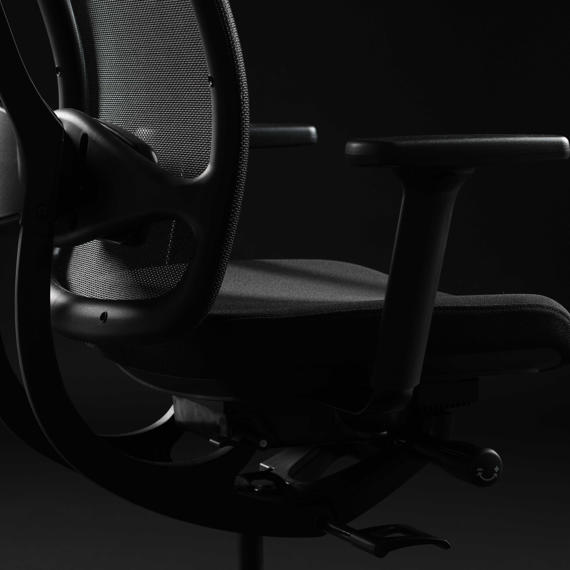 Limited Black Edition AluMedic Office Chair