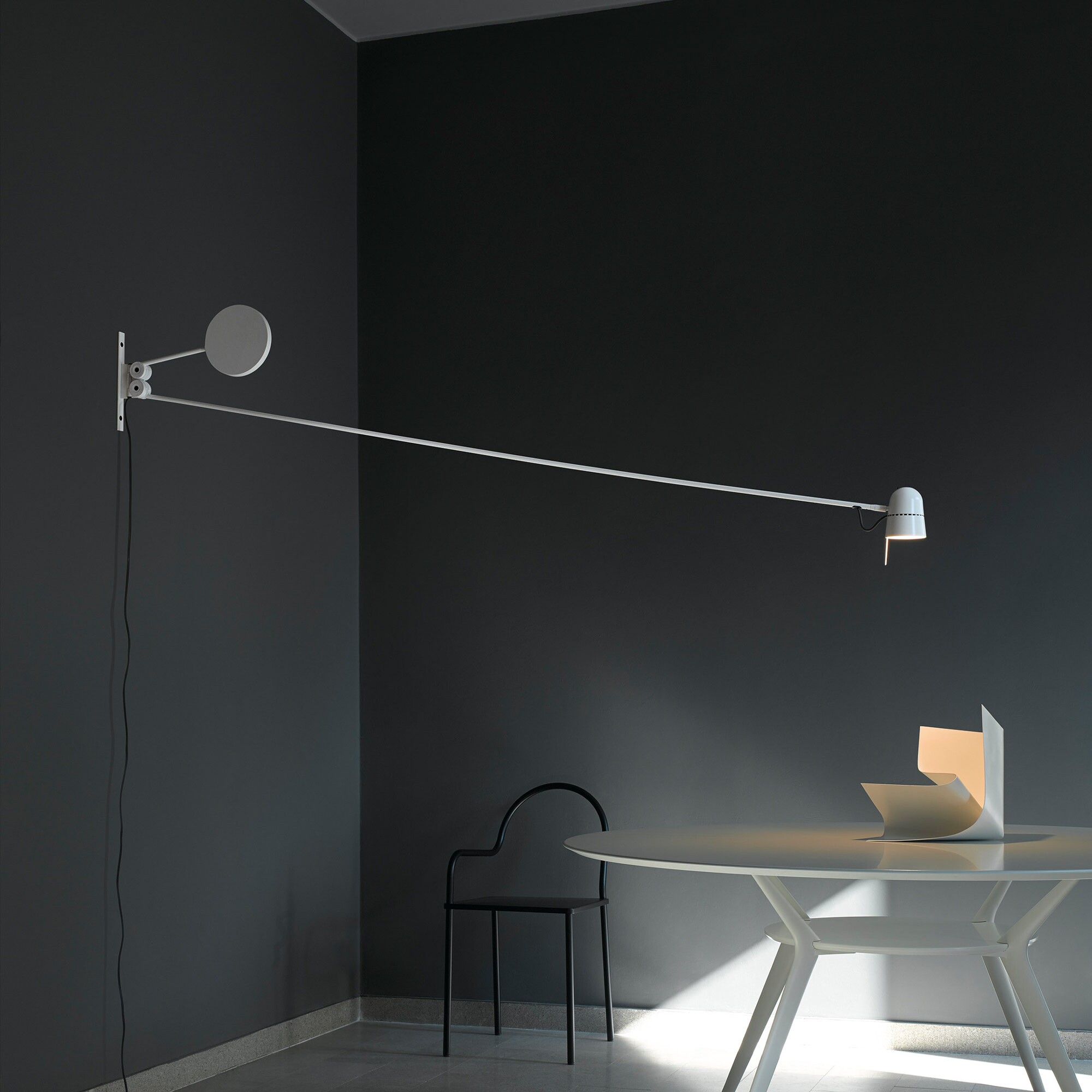 Counterbalance LED Wall Lamp