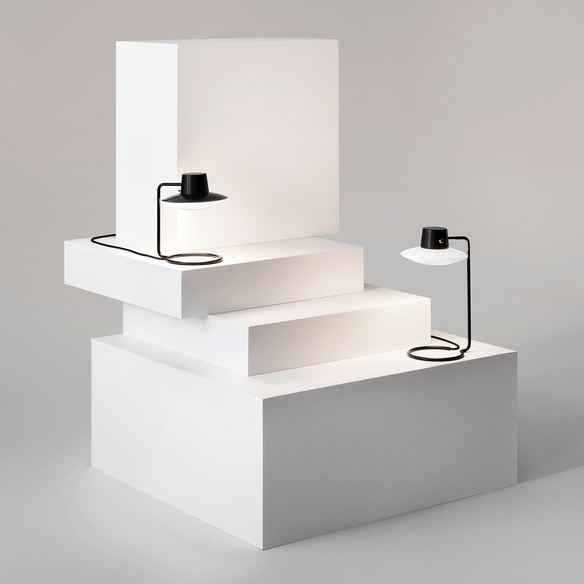 AJ Oxford Table Lamp H 41cm