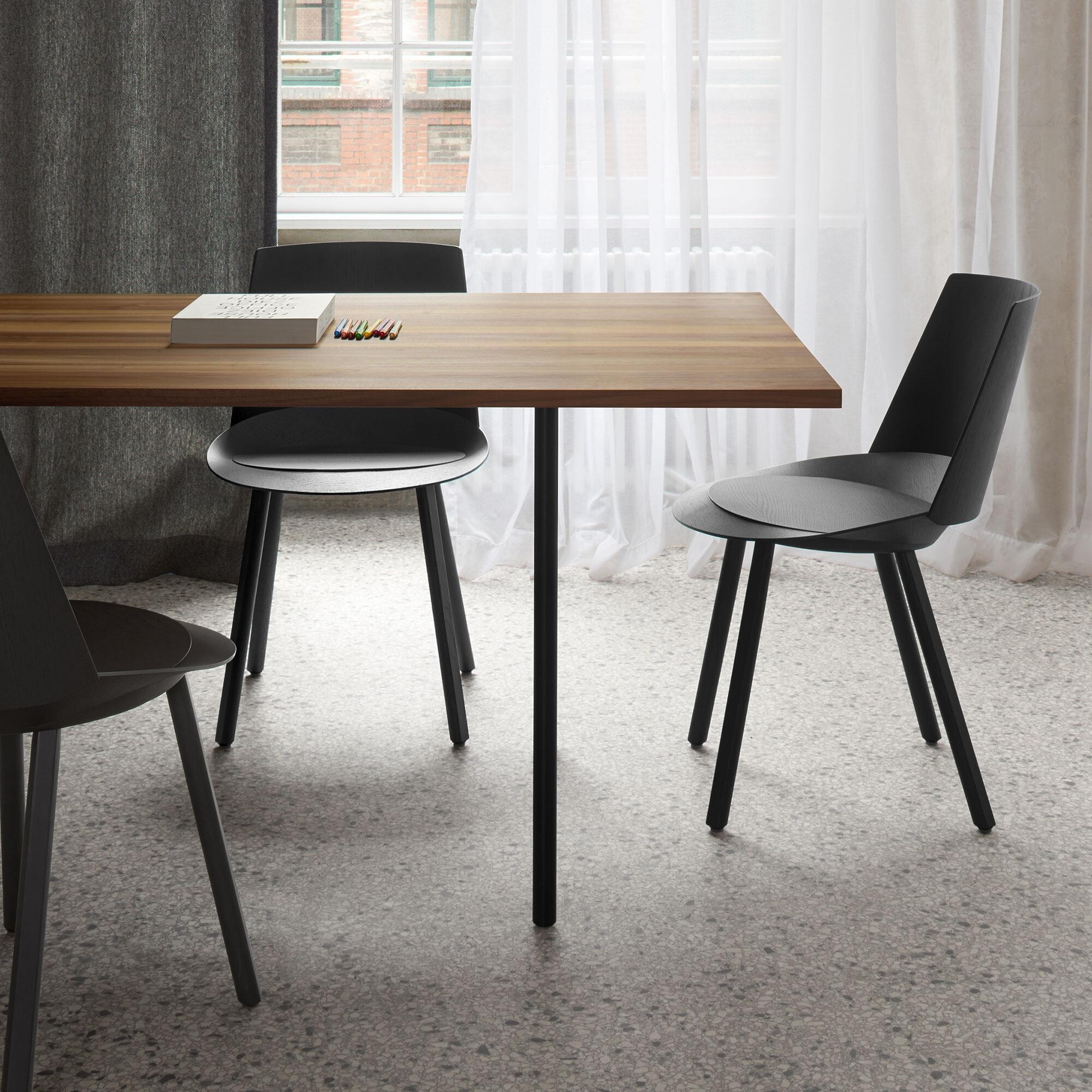 e15 TA14 Anton Dining Table