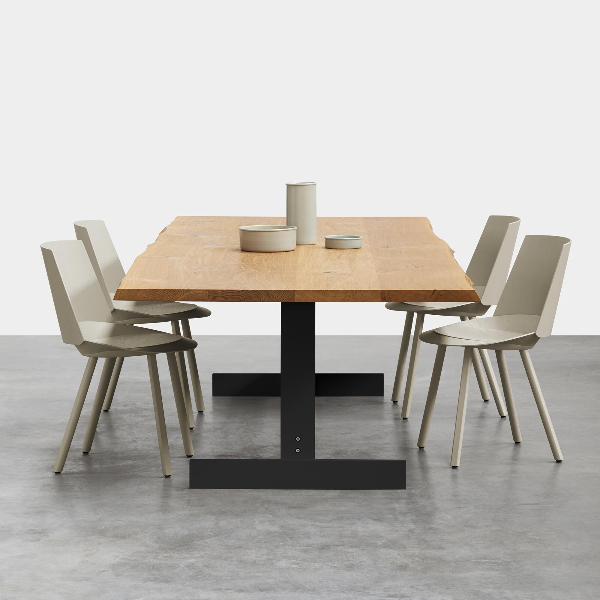 e15 CH04 Houdini Chair