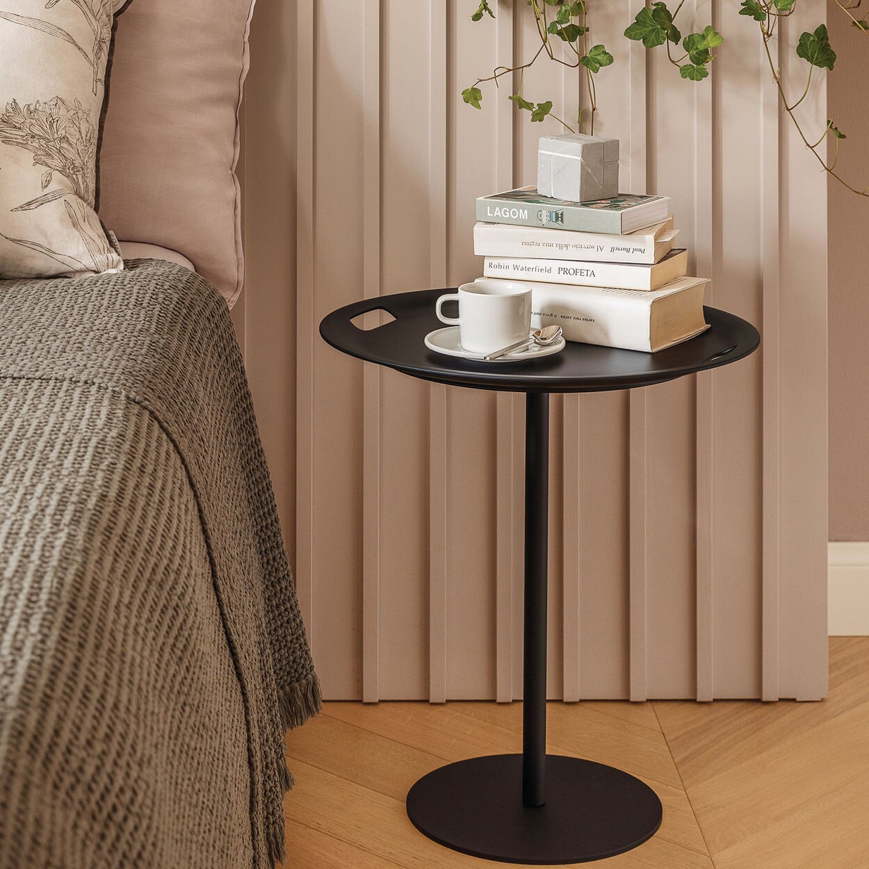 Op-la Side Table