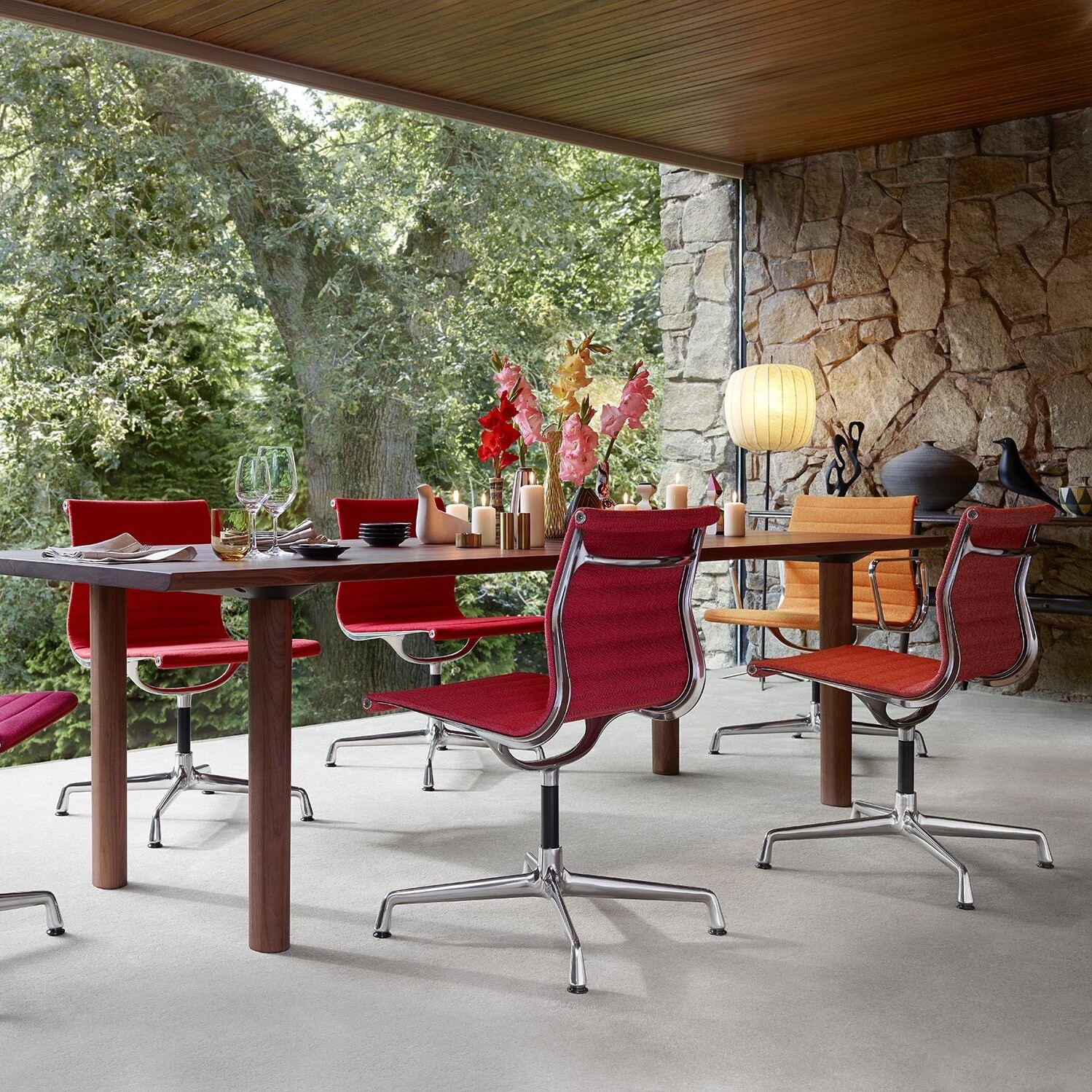 EA 101 Aluminium Chair