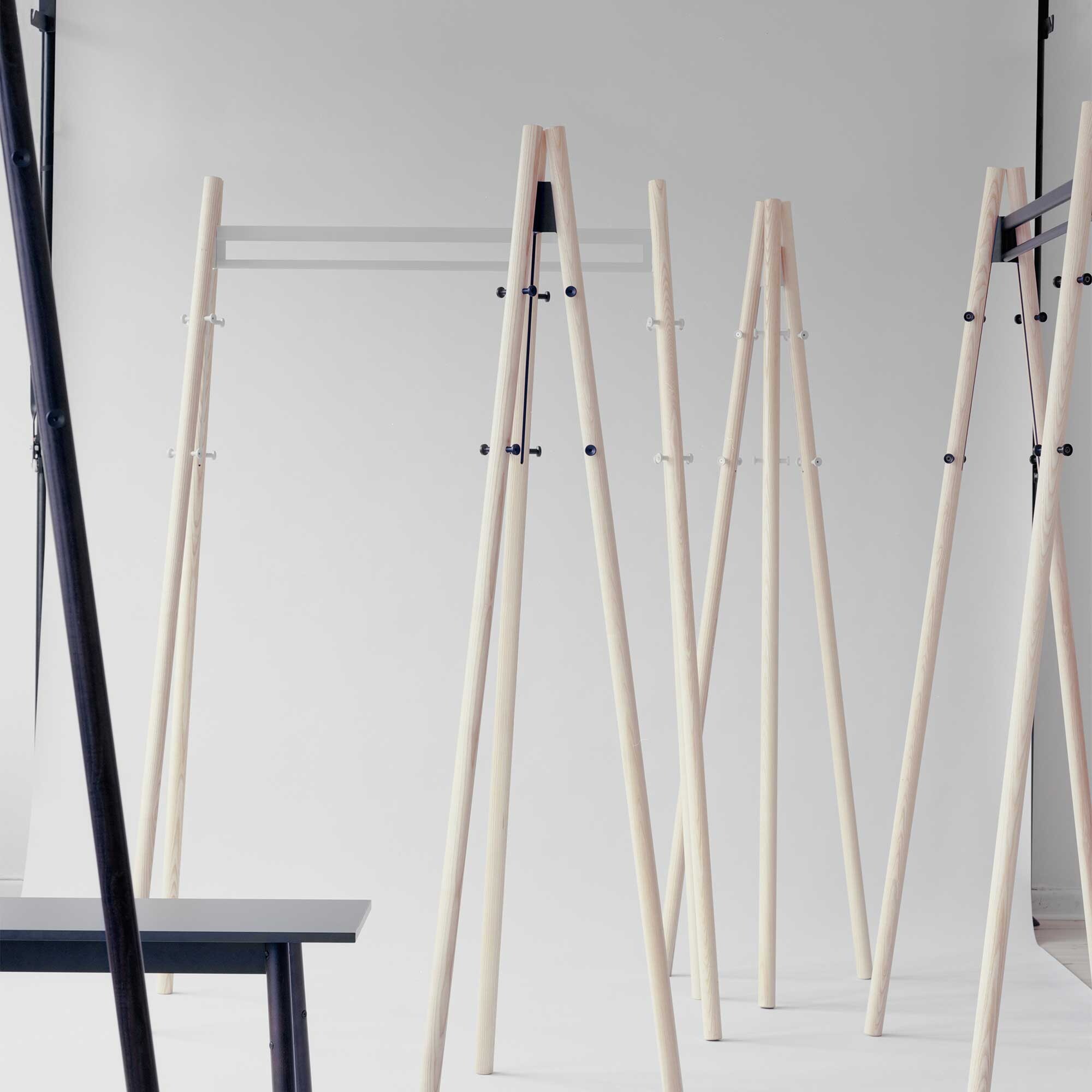 Kiila Coat Stand 133x192x55cm