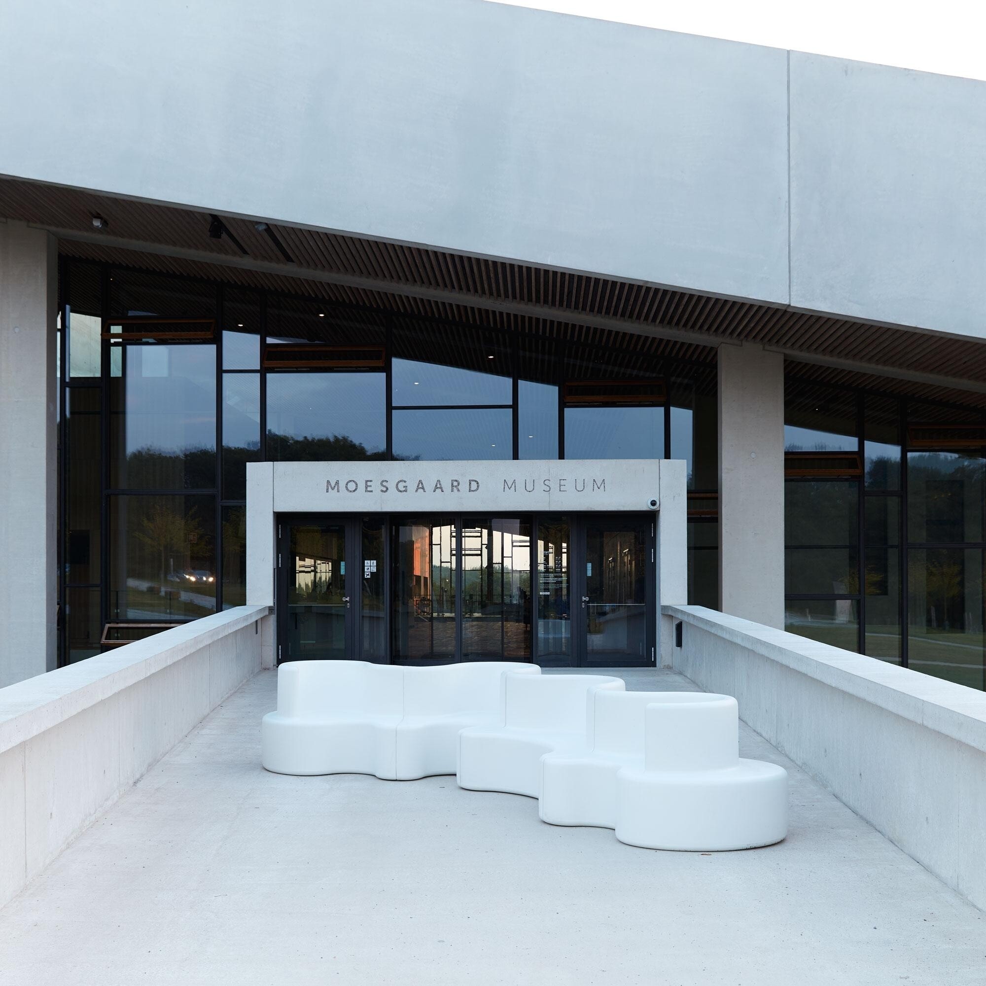 Cloverleaf In/Outdoor Sofa 371x158x80cm