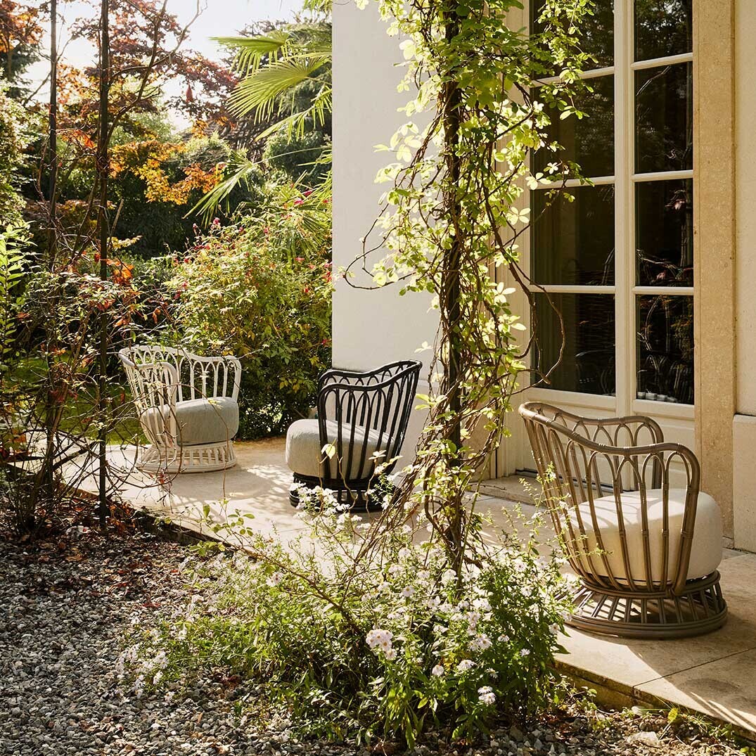 Grace Outdoor Lounge Chair