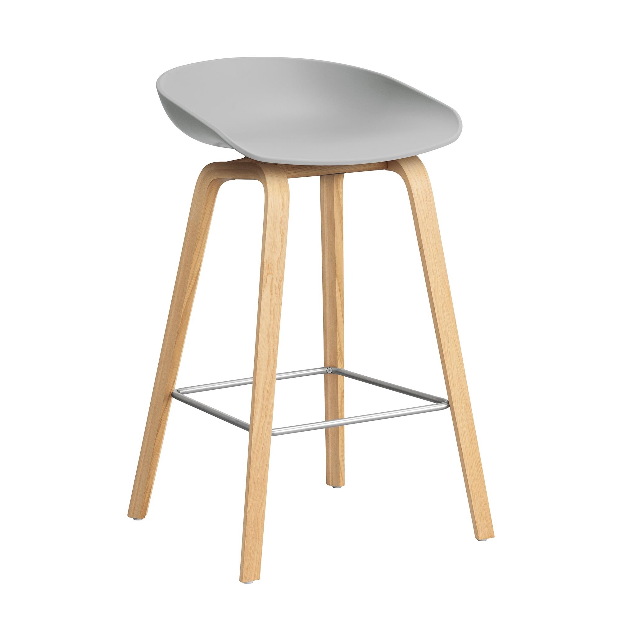 AAS 32 2.0 Bar Stool Low Lacquered Oak