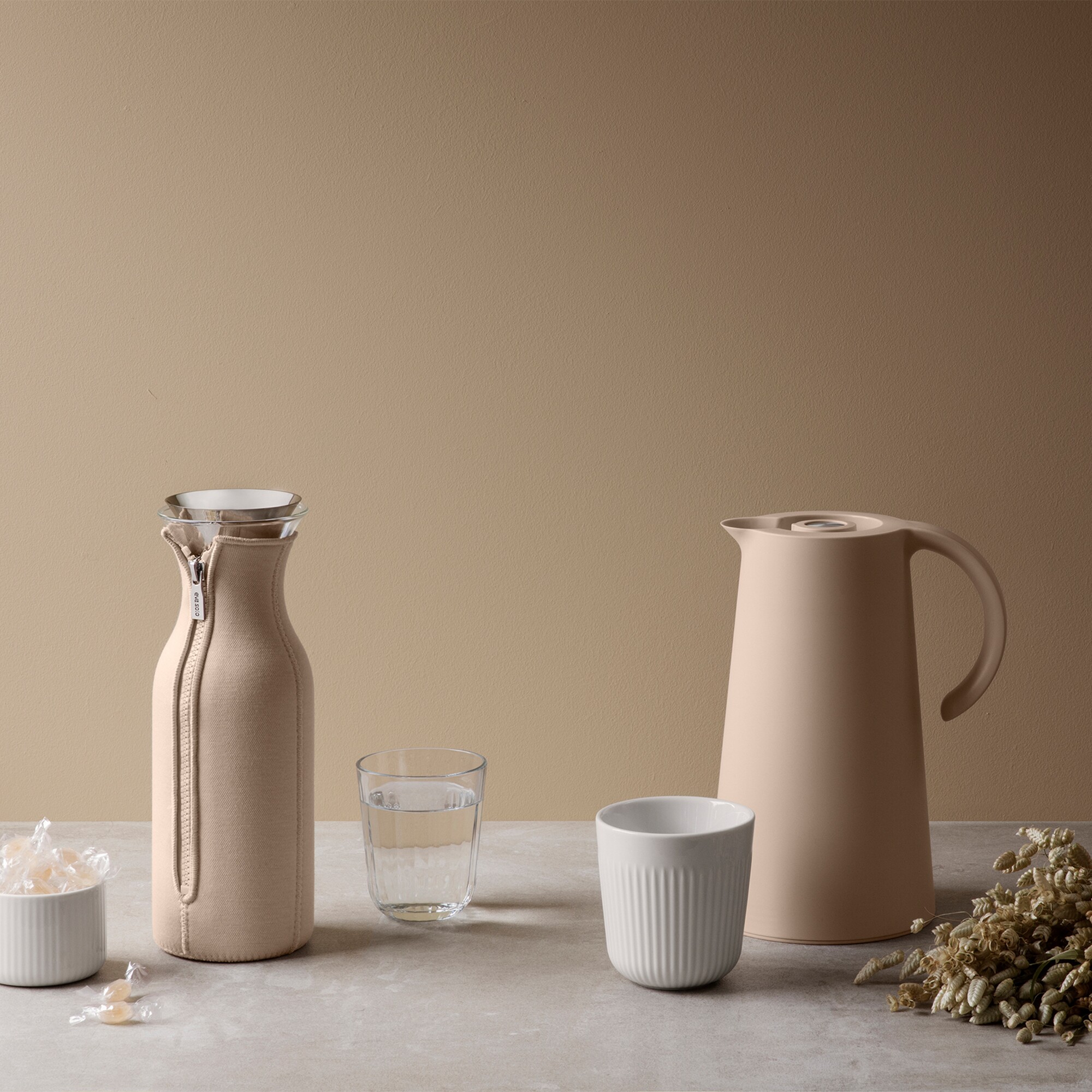 Fridge Carafe with Neoprene Cover 1L