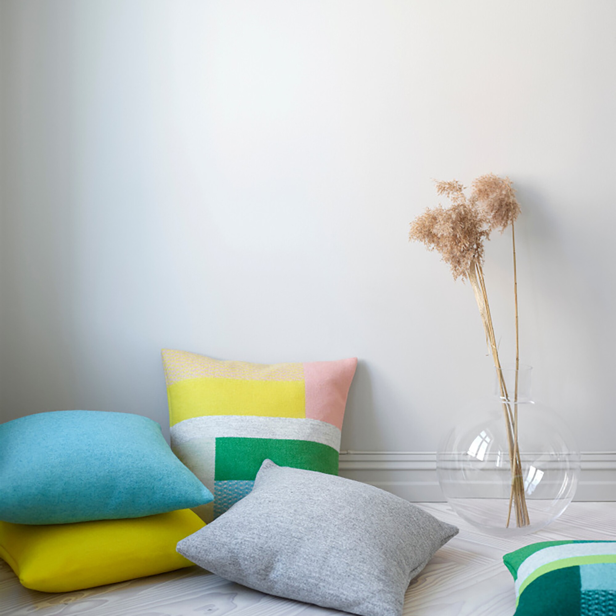 Mikkel Cushion 50x50cm