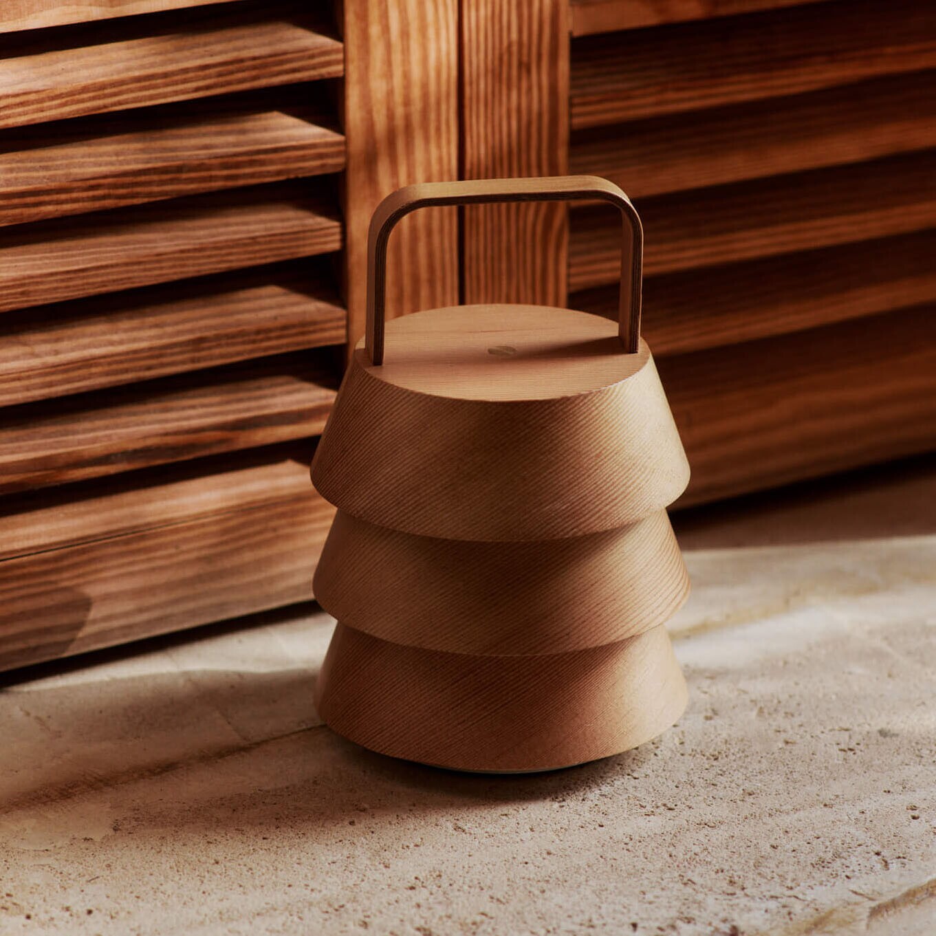 Luver LED Table Lamp with Battery