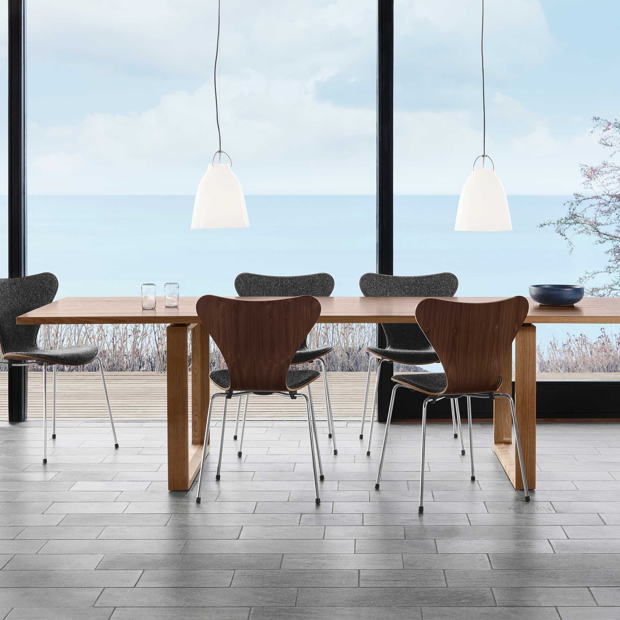 Anniversary Edition 2022 Essay™ CM27 Table 272x100x72cm