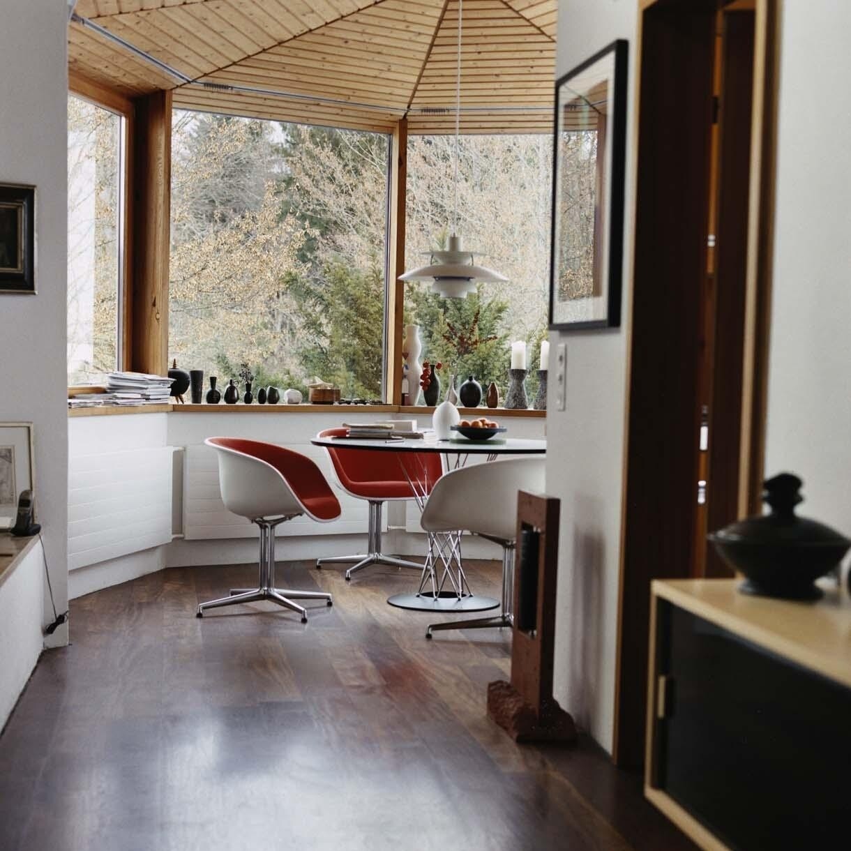 Noguchi Dining Table