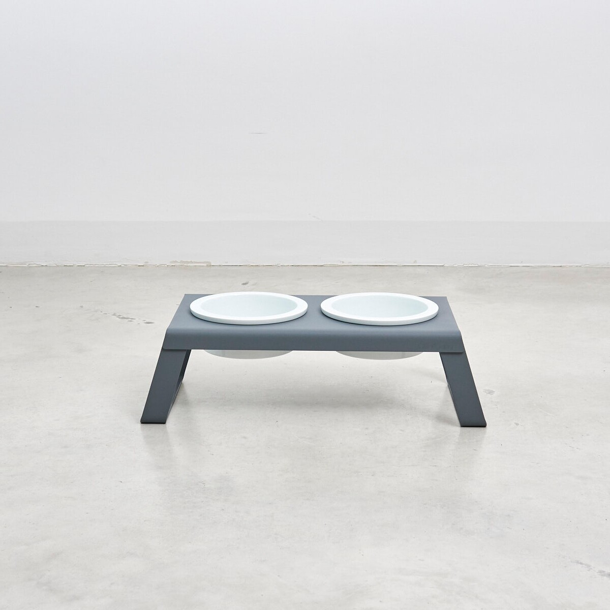 Desco Dog Bowl Stand with Porcelain Bowls M