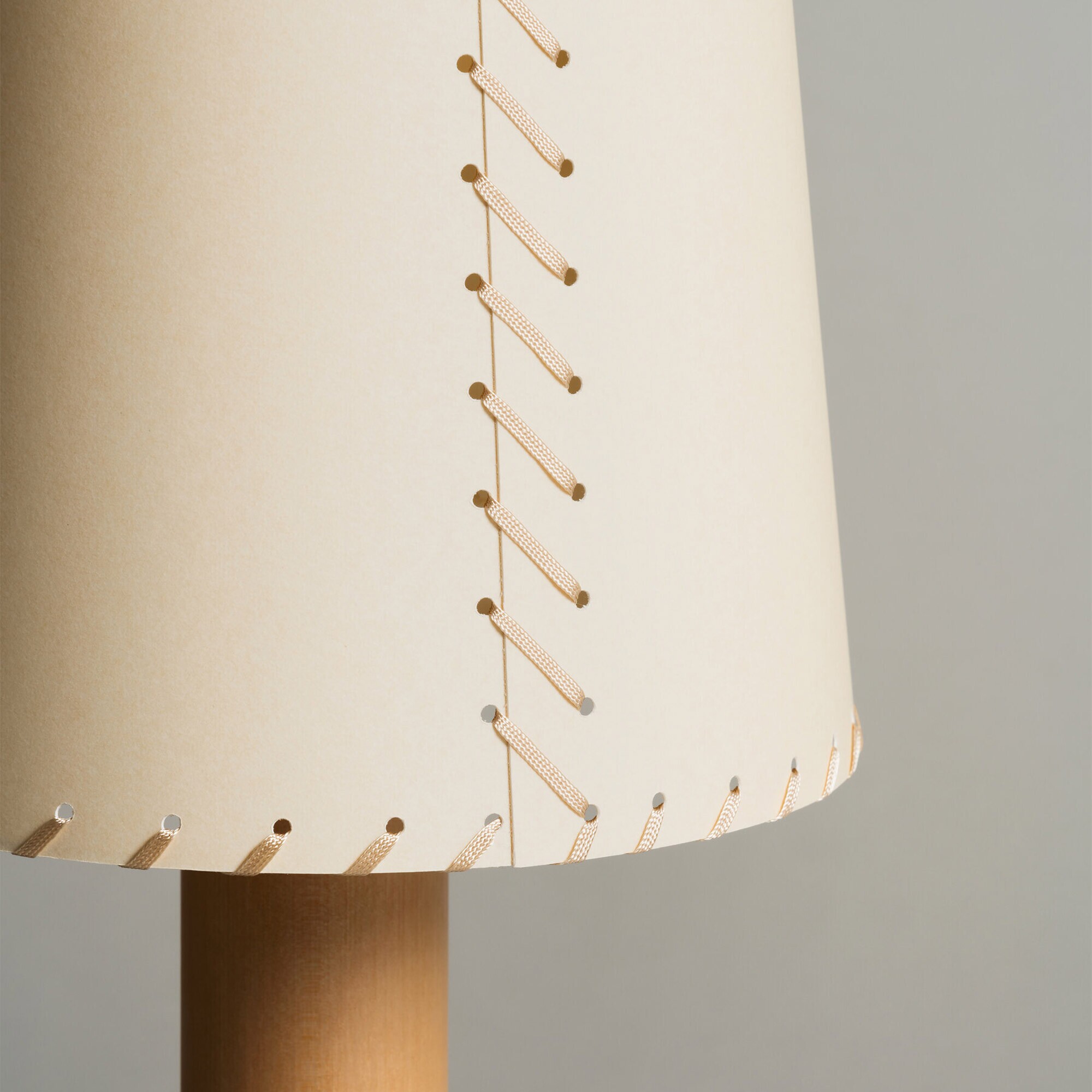 Basica Minima Table Lamp