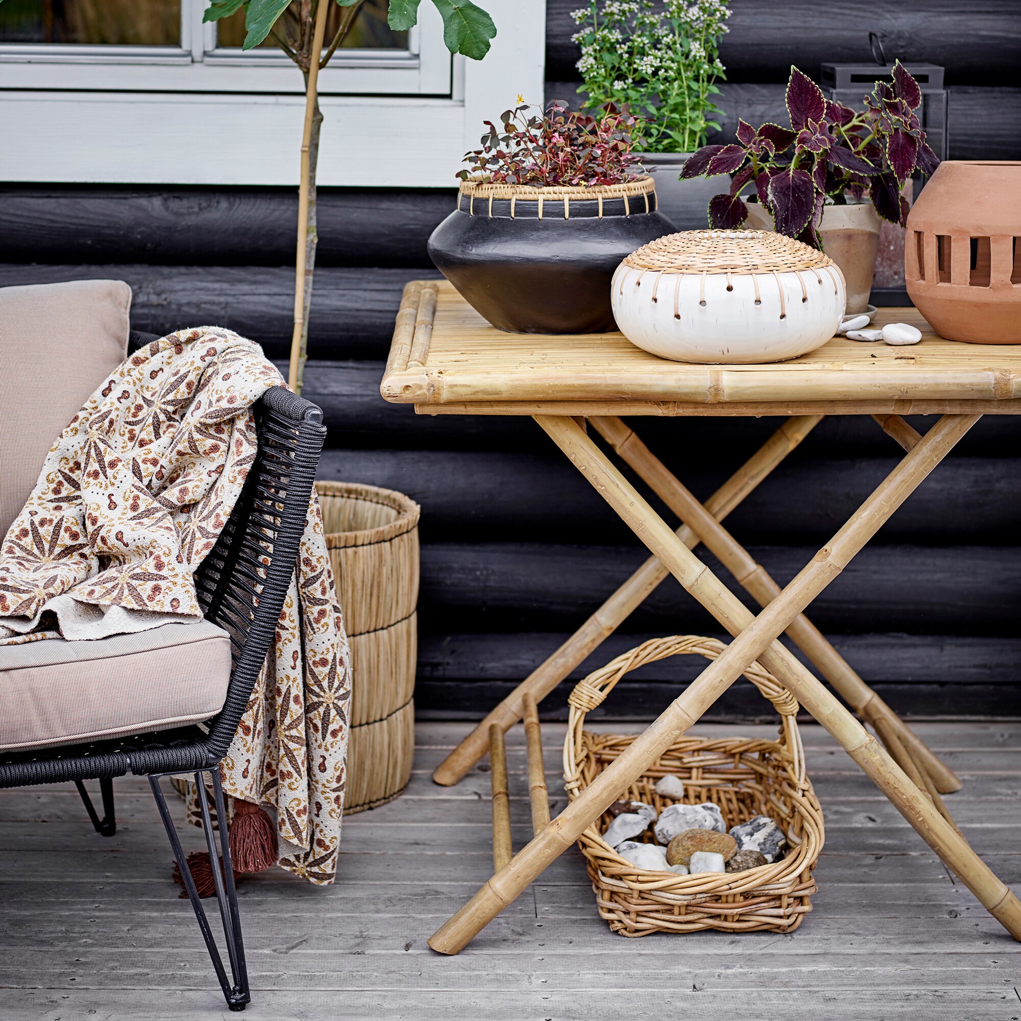 Mundo Outdoor Lounge Chair