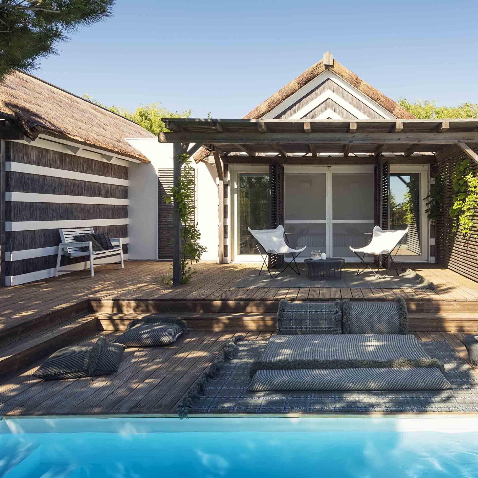 Garden Layers Big Cushion