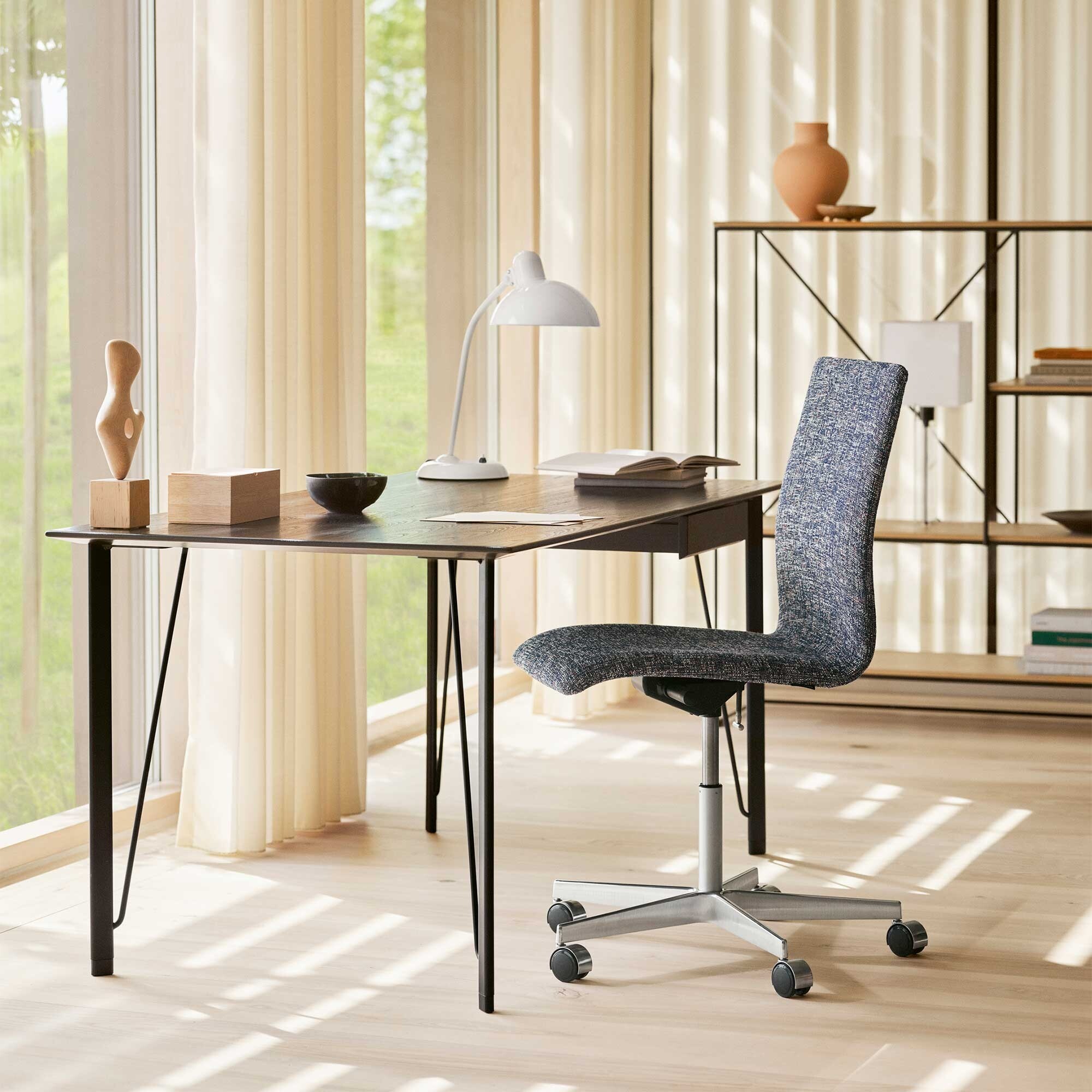 FH3605™ Desk with Drawer