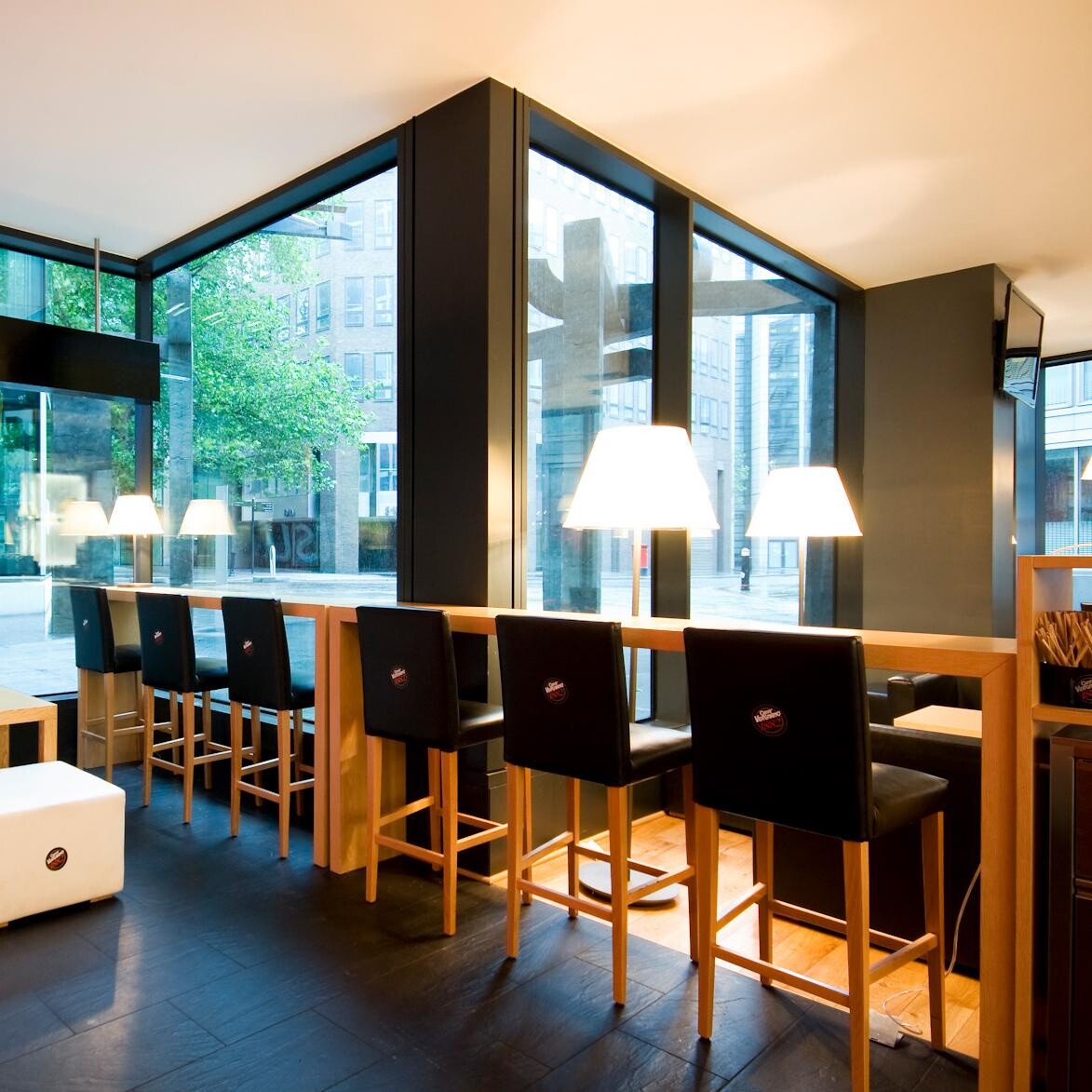 Choose Terra Floor Lamp