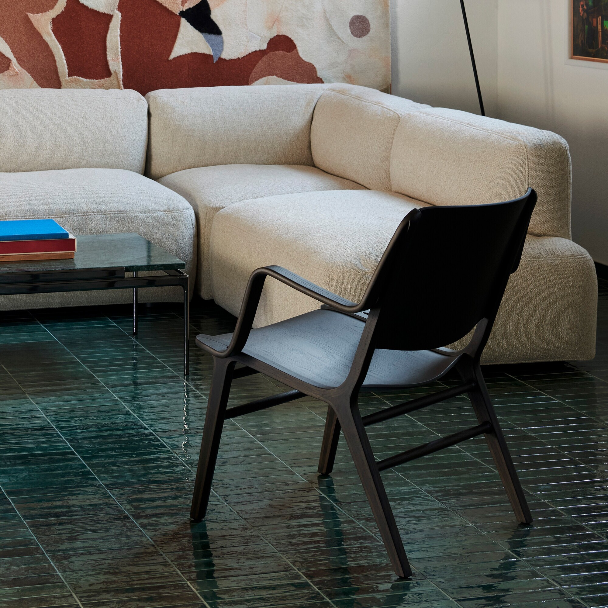 AX HM11 Lounge Chair with Armrest