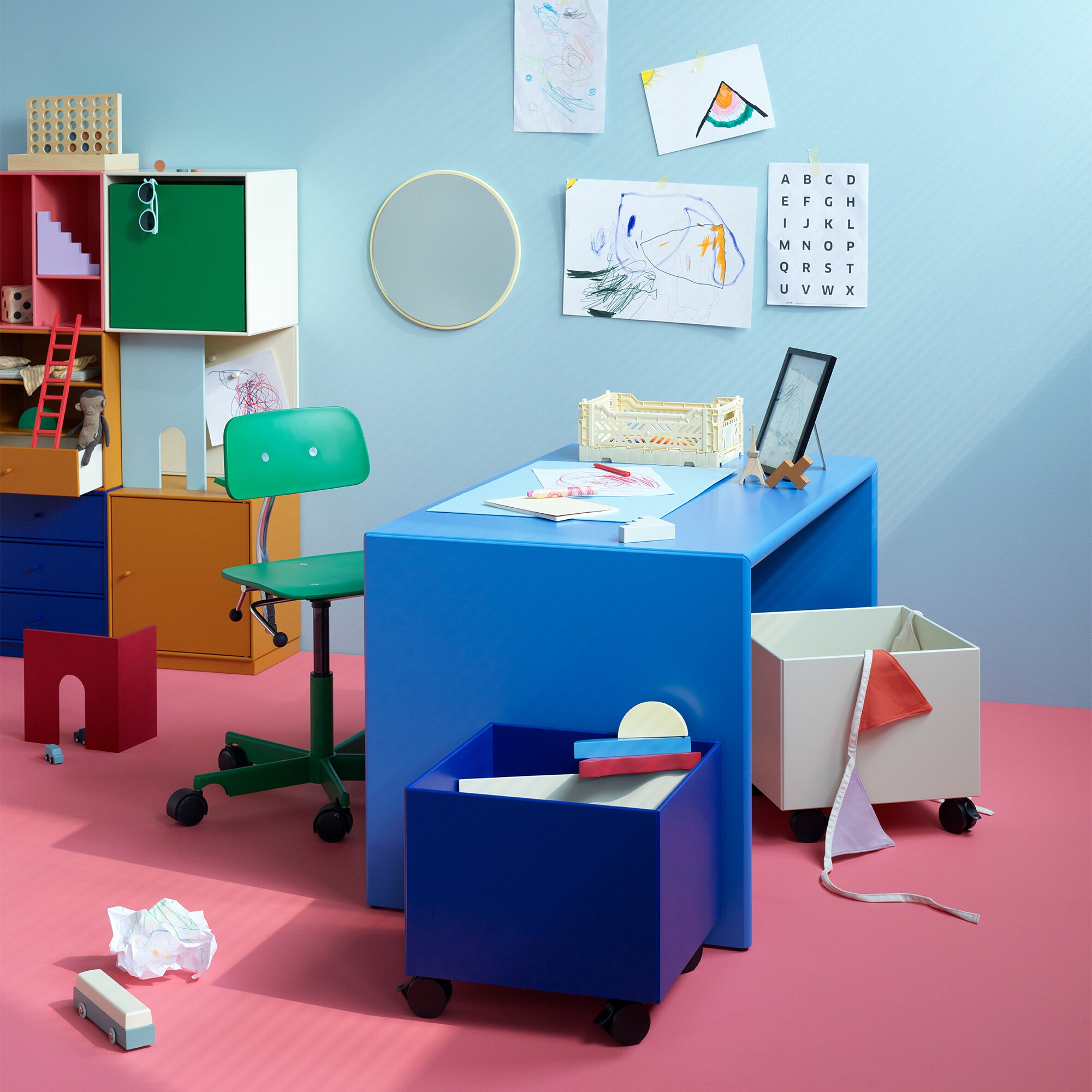 Monterey Kids Work Desk