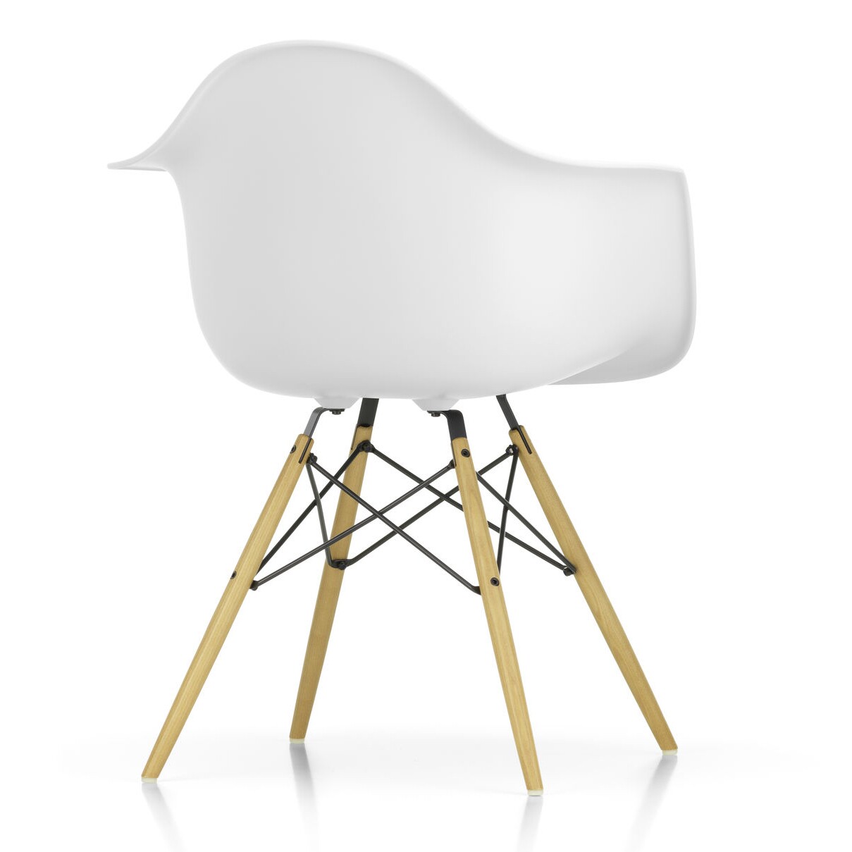 Eames Plastic Armchair DAW RE Ash Base