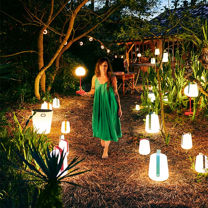 Mooon! LED Table Lamp With Battery