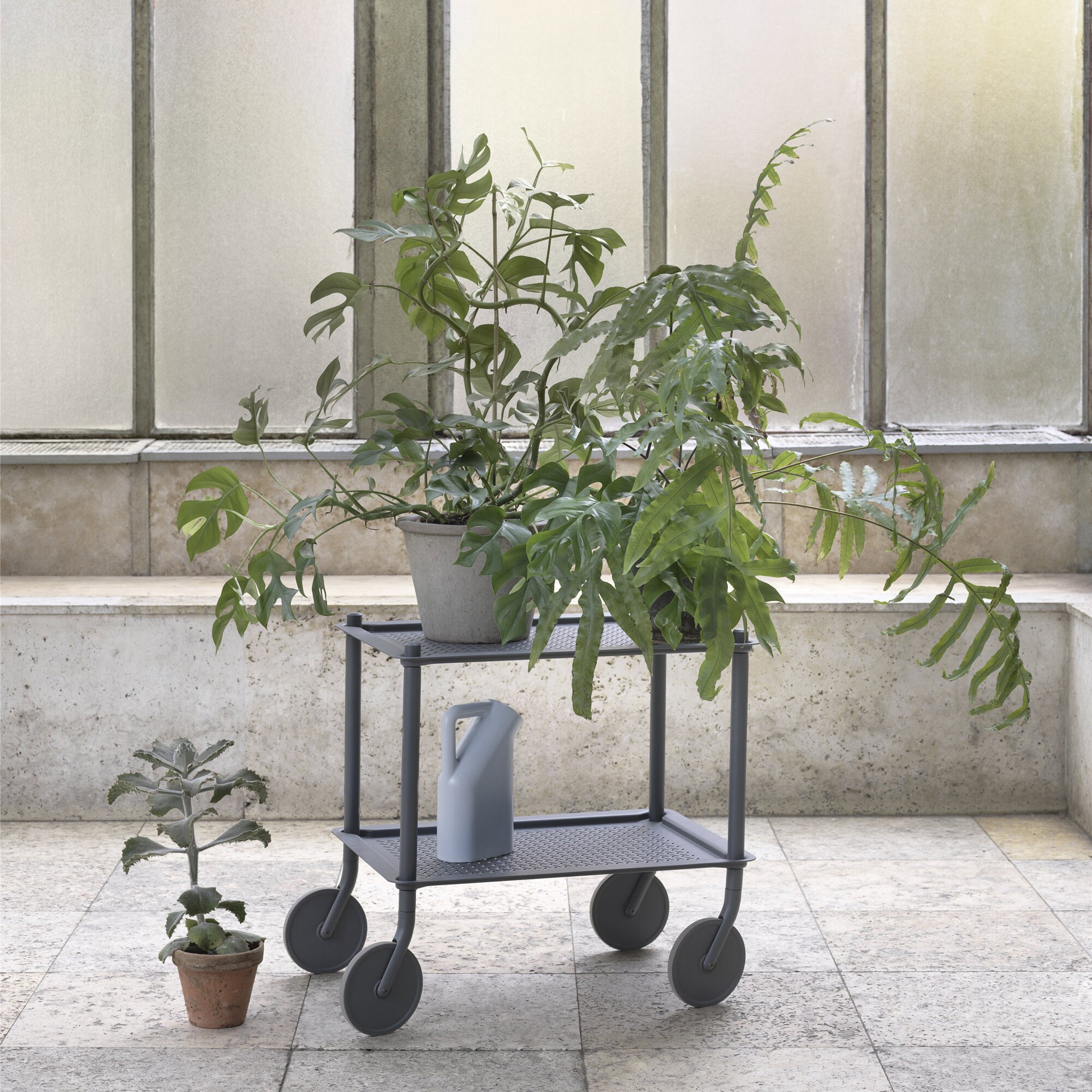 Flow Outdoor Serving Trolley 57,4x56,8x41,8cm